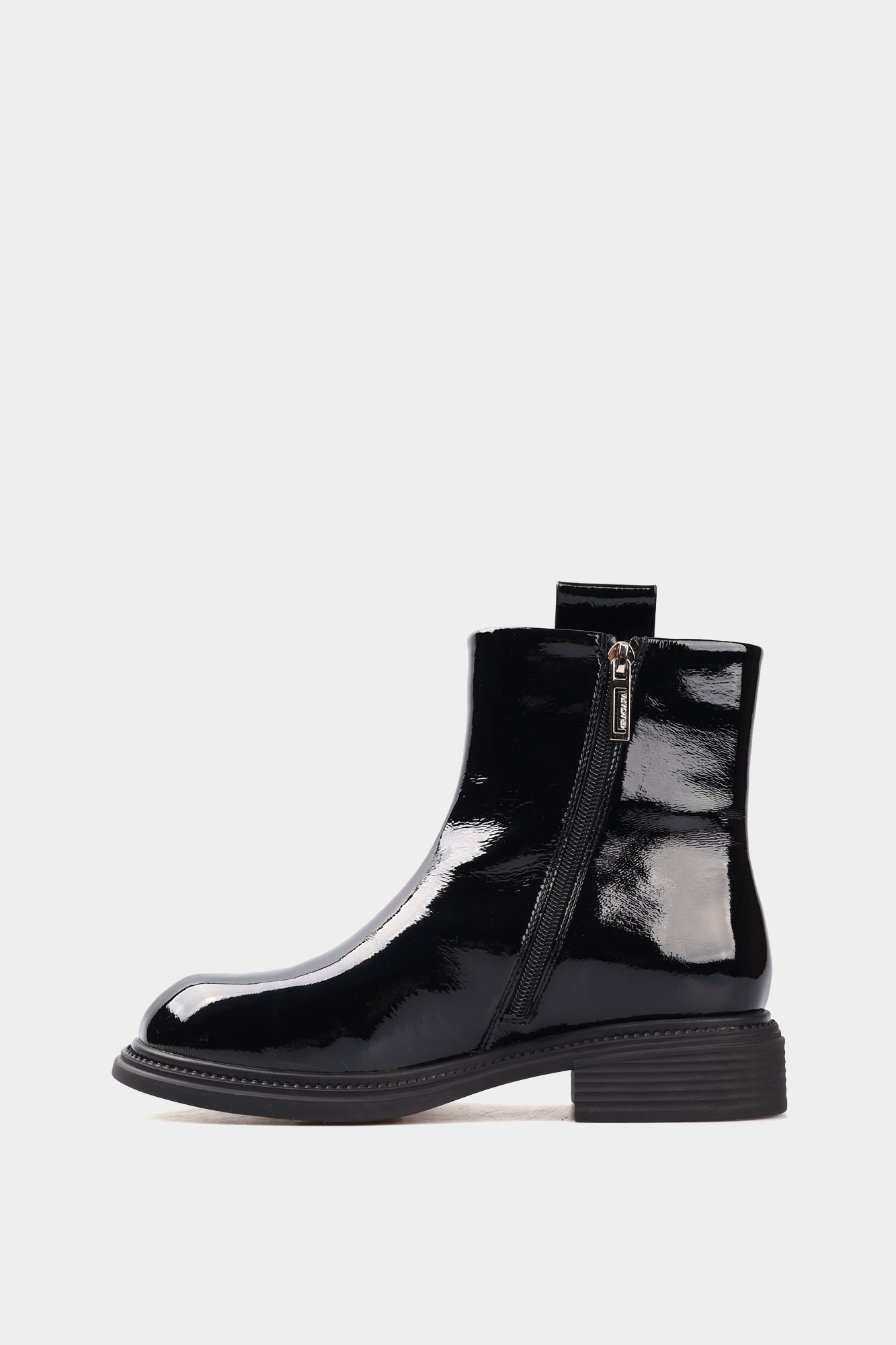 S8-36-201 Ботинки Graciana Черный