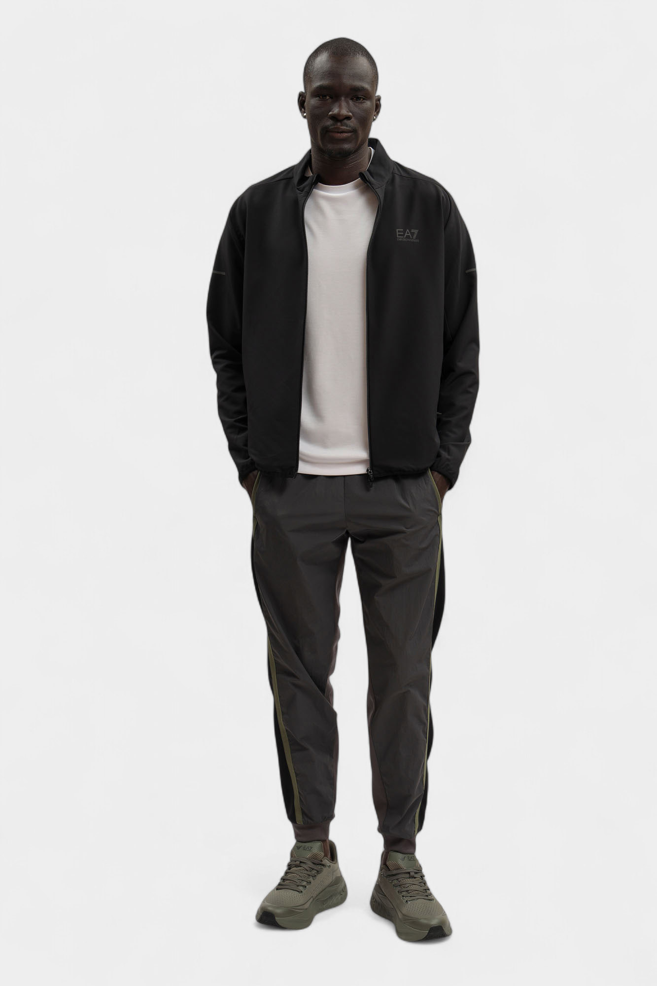 7M000638_AF16826 Толстовка EA7 Черный