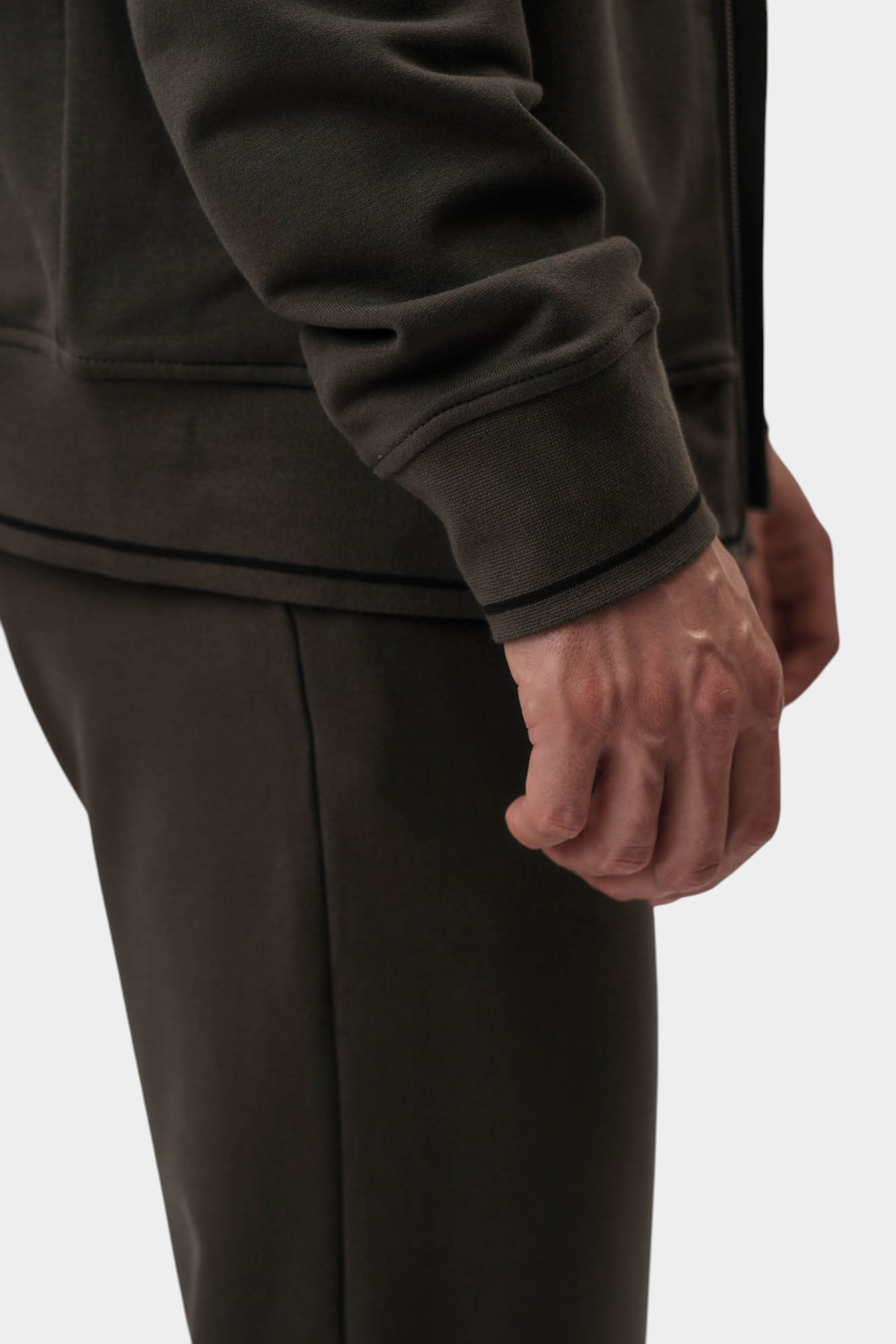 8NZM82_ZJH3Z_U81 Толстовка Armani Exchange Коричневый