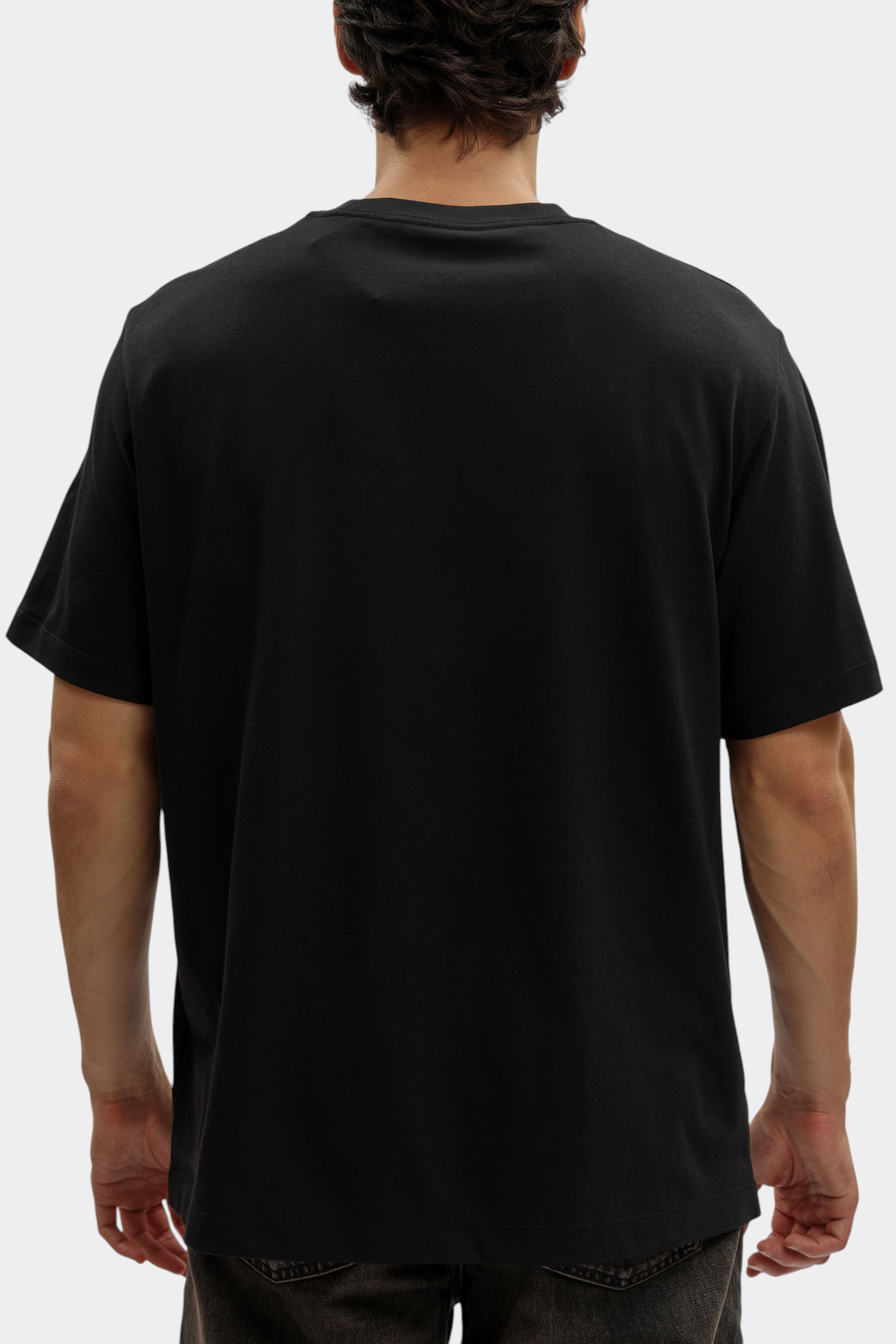 LV04RD800G Футболка Calvin Klein Jeans Черный