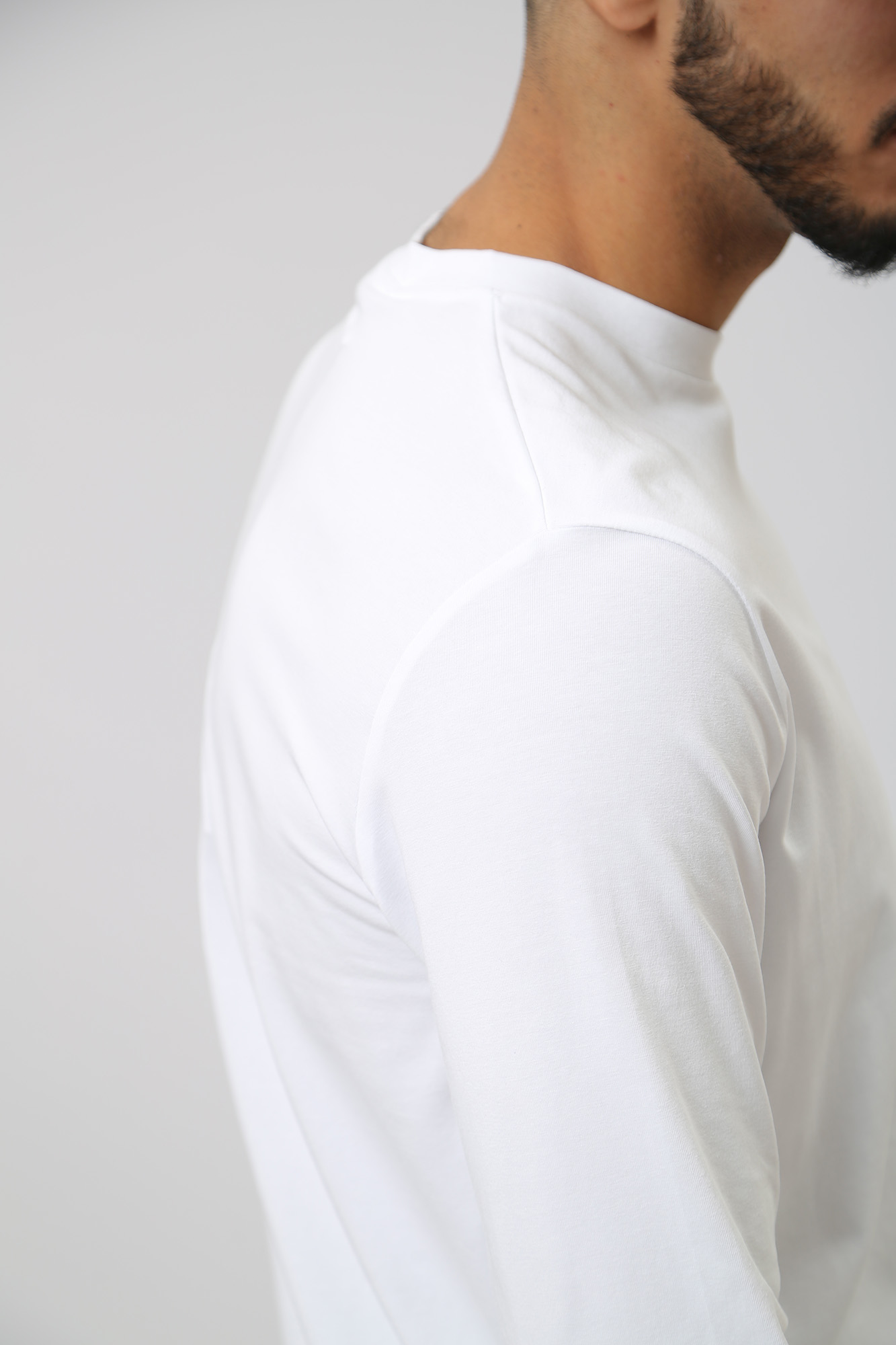 534221_755028 Лонгслив Karl Lagerfeld Белый