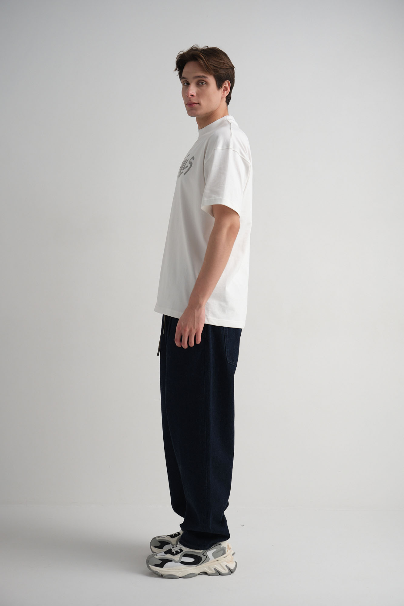 M-242-TU-22-0005 Футболка The Hills Белый