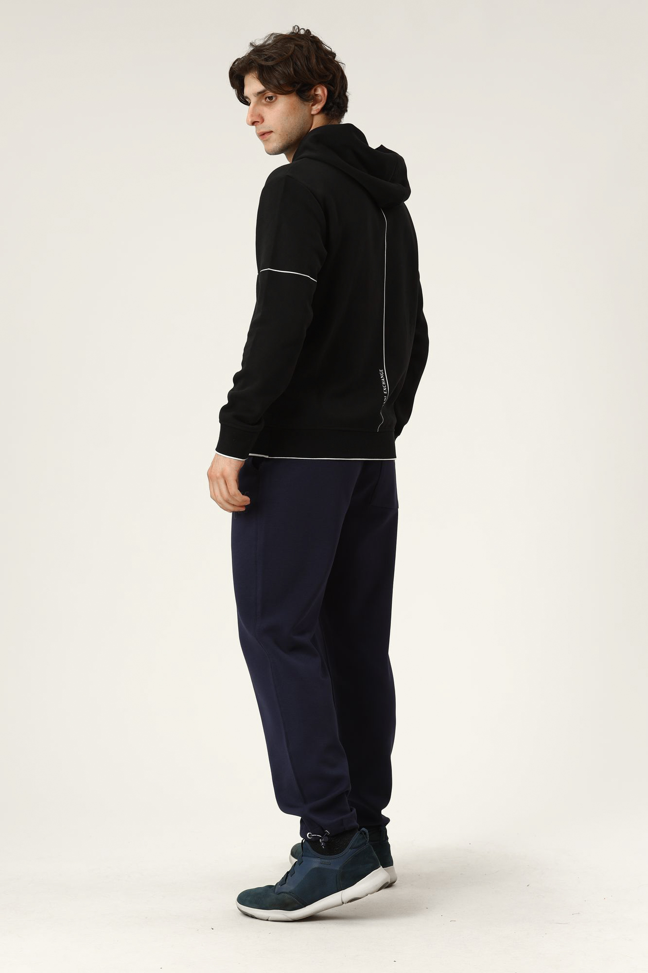 6KZMFF_ZJ5NZ Худи Armani Exchange Черный