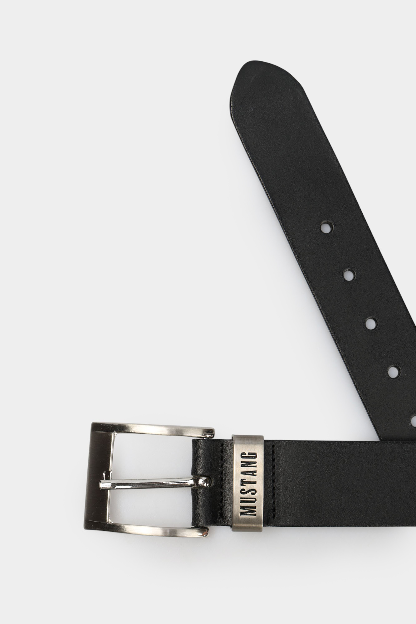 MG2164L15Z Ремень Mustang Черный