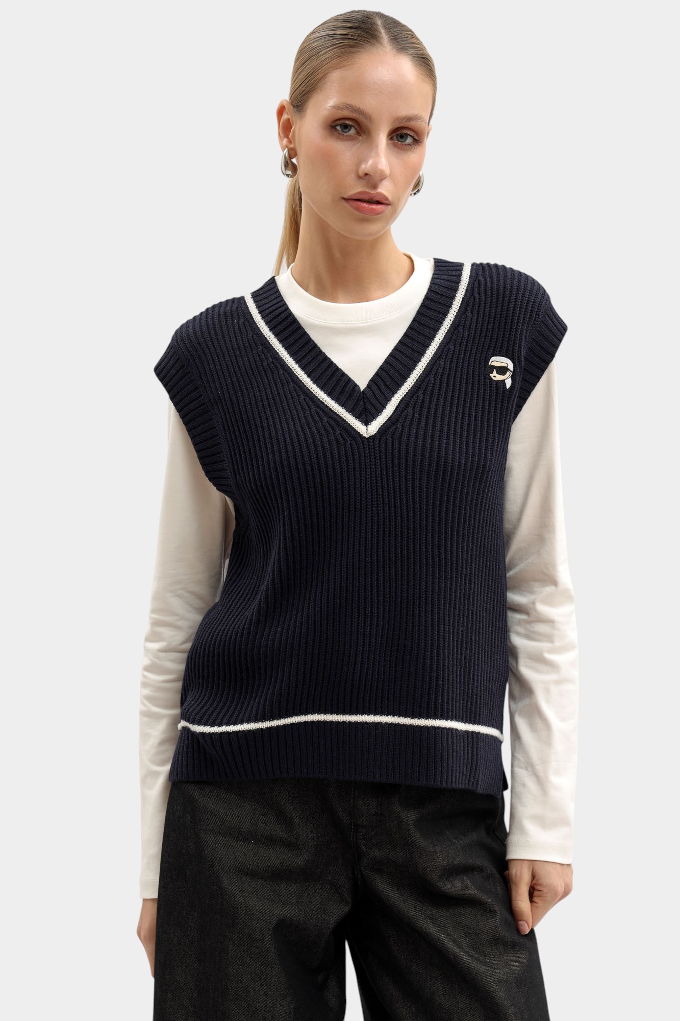 A4W18059 жилет karl lagerfeld