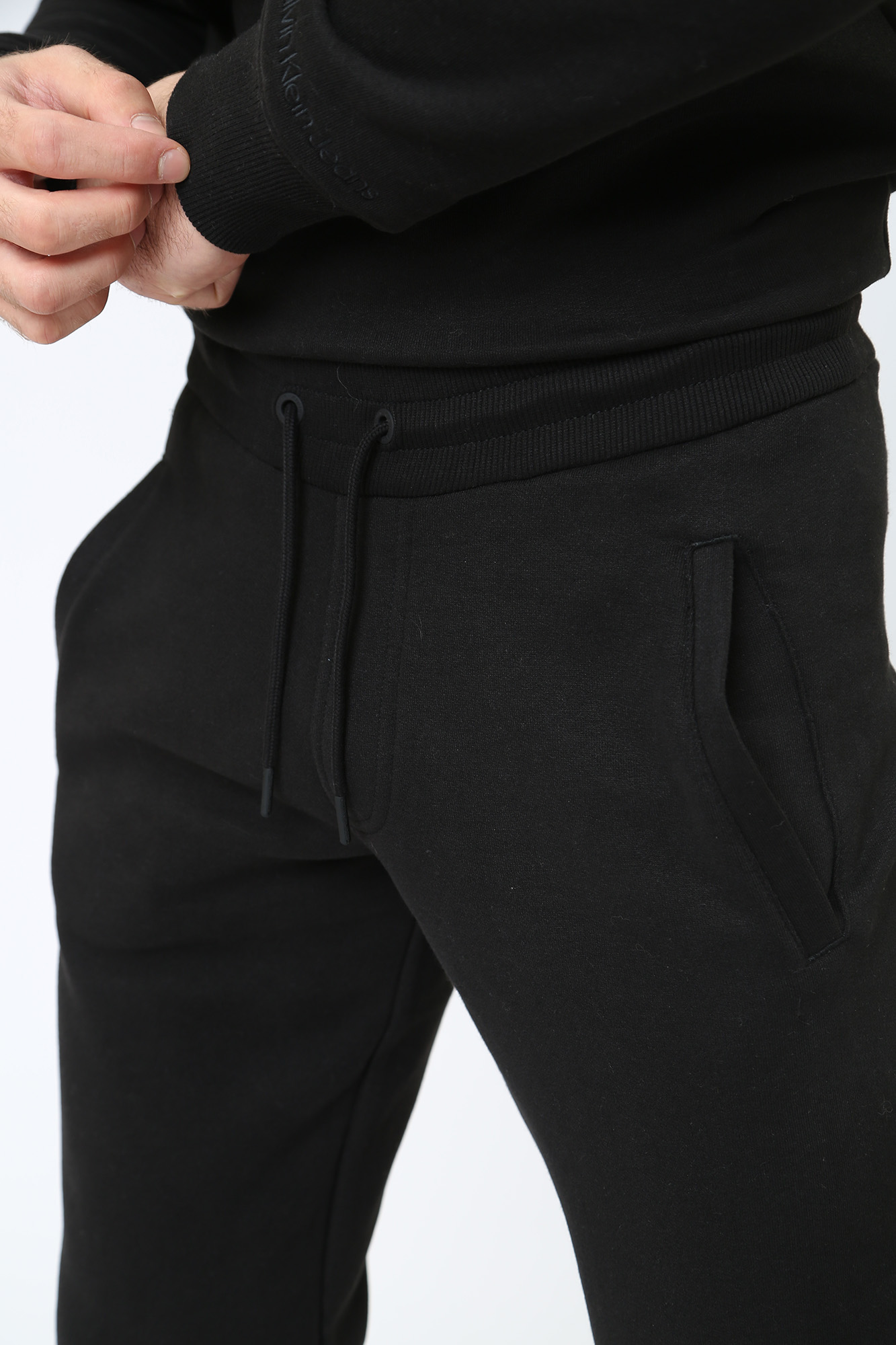 J30J322052 Брюки спортивные Calvin Klein Jeans Черный