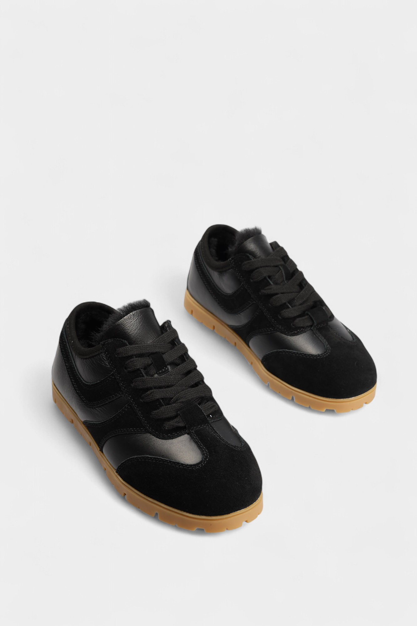 S8-6135-1 Кроссовки Graciana Черный