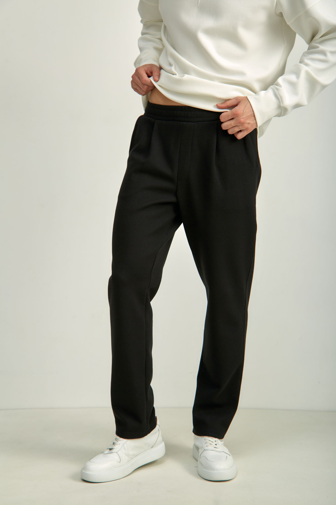 M-241-P-25-1008 Брюки спортивные The Hills Черный