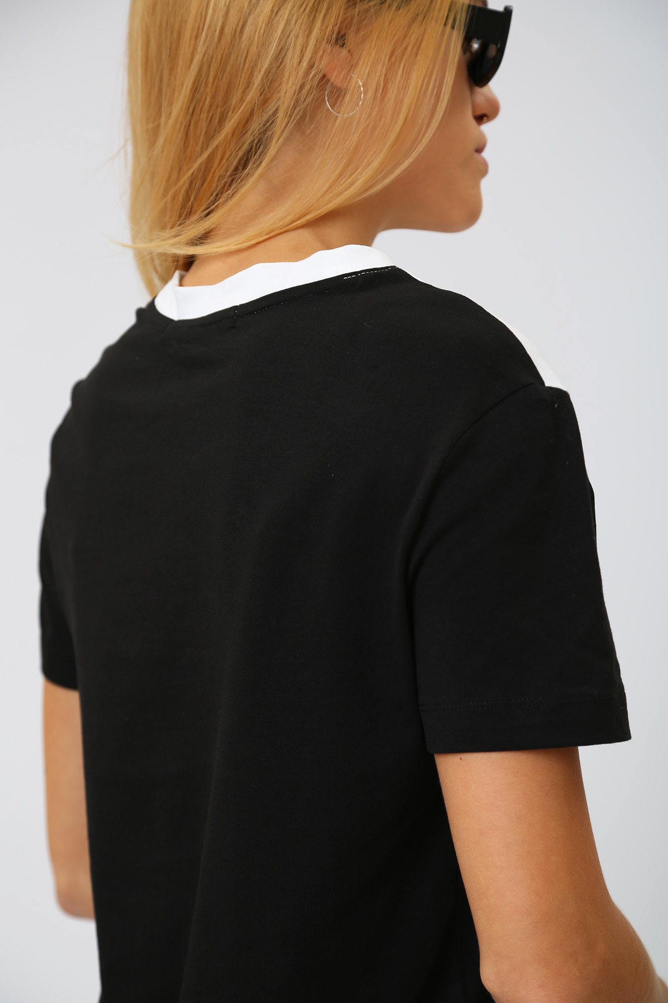 J20J221365 футболка calvin klein jeans 