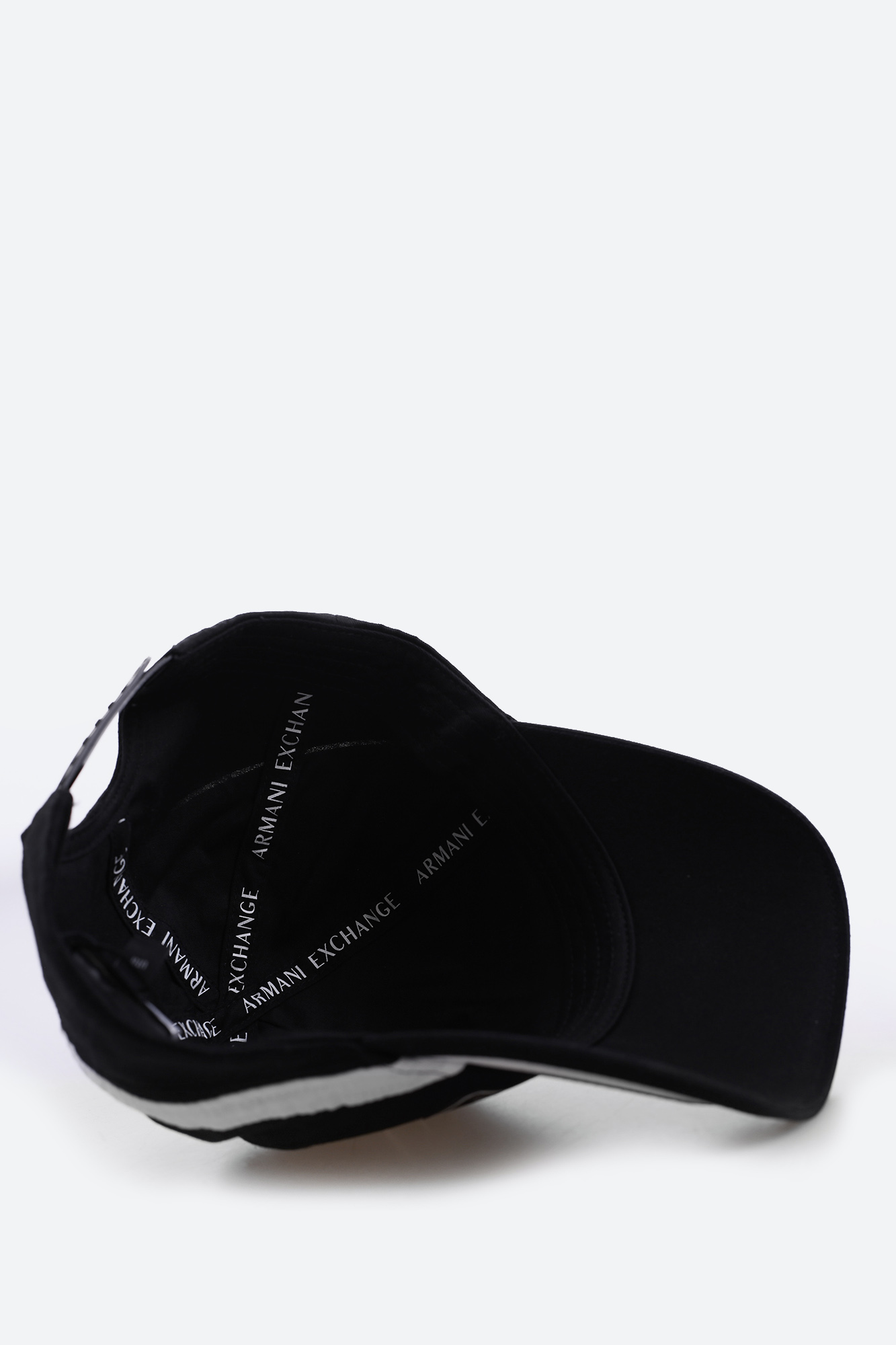 954202_2R112_00020 Кепки Armani Exchange Черный