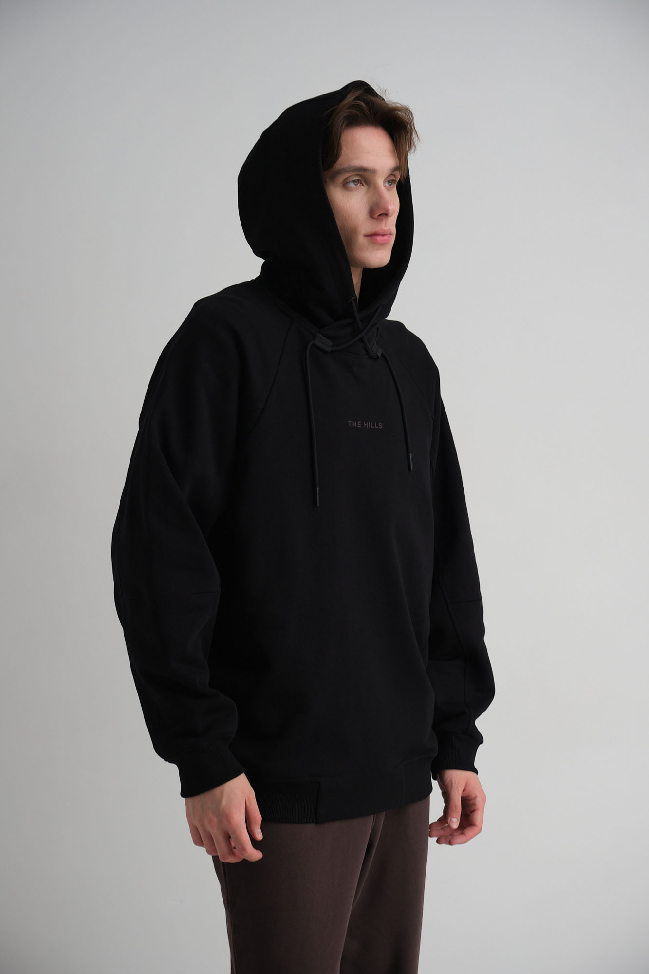 M-242-P-20-0015 Худи The Hills Черный