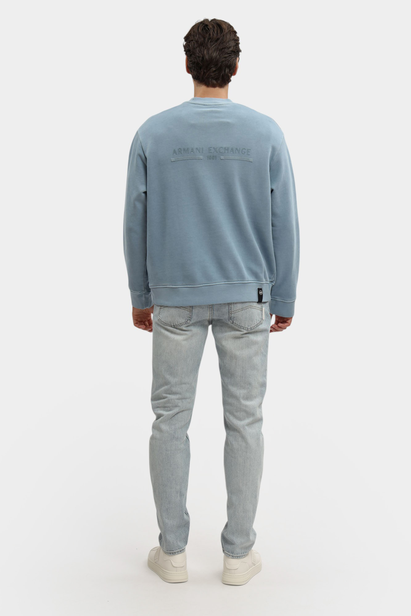 XM000049_AF18820 Джинсы узкие Armani Exchange Голубой