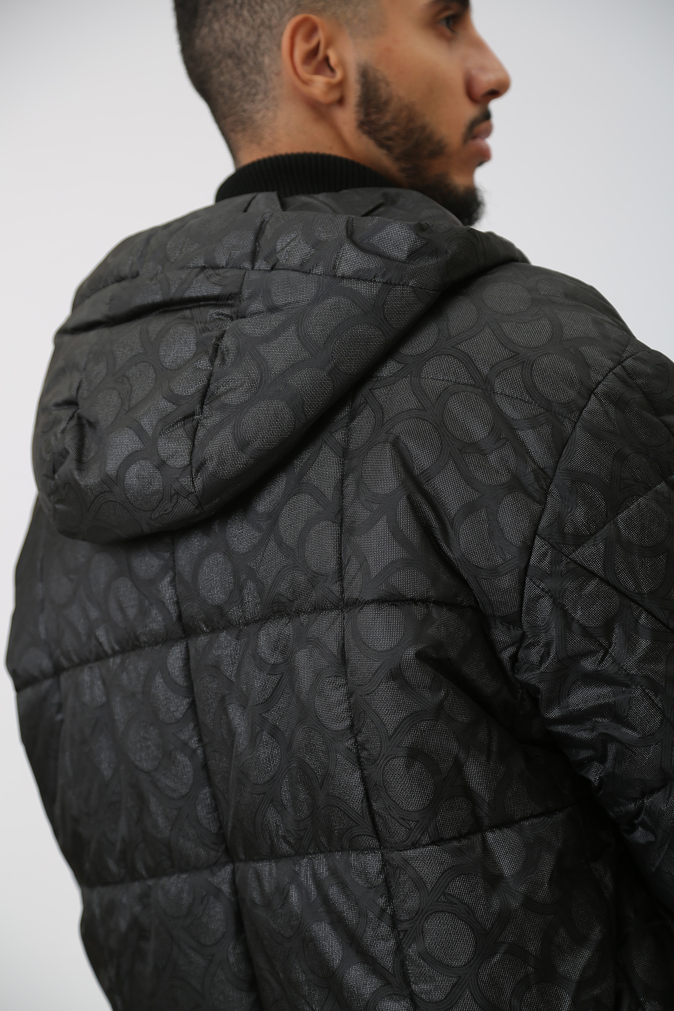 52S00913-1T006513 Куртка пуховая Trussardi Черный