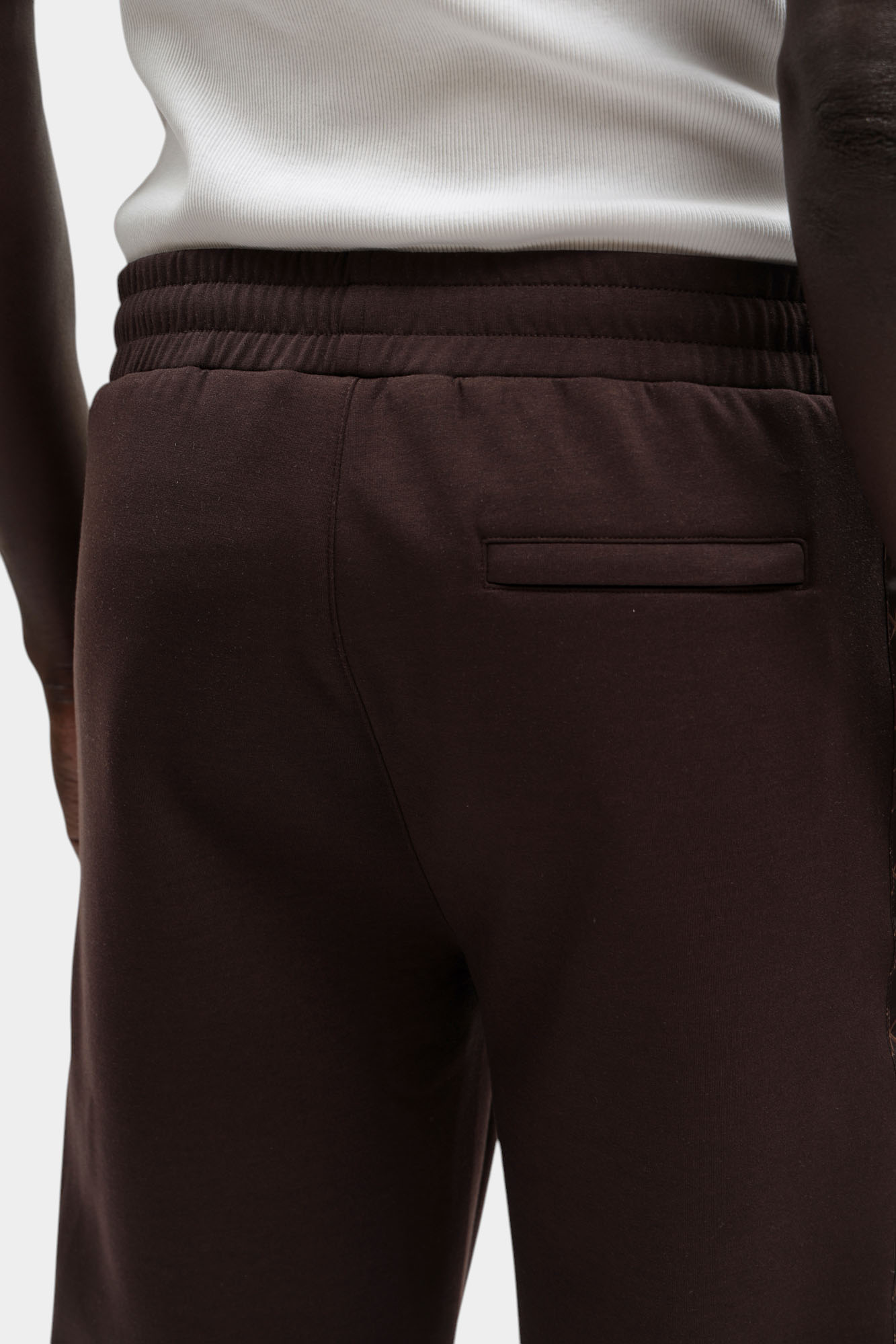 561902_705001 Брюки спортивные Karl Lagerfeld Коричневый