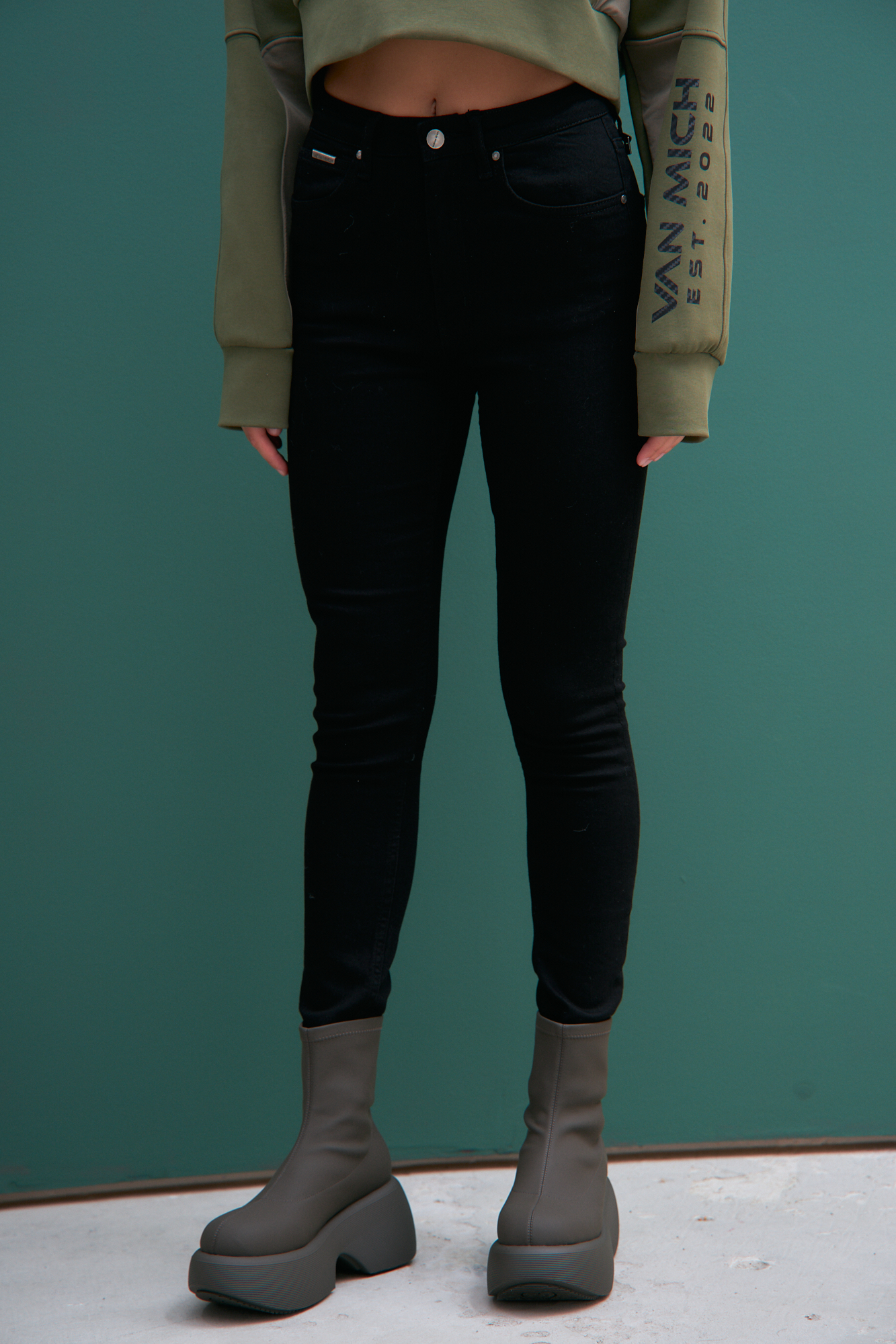 VW-232-33-010 брюки джинсовые van mich 