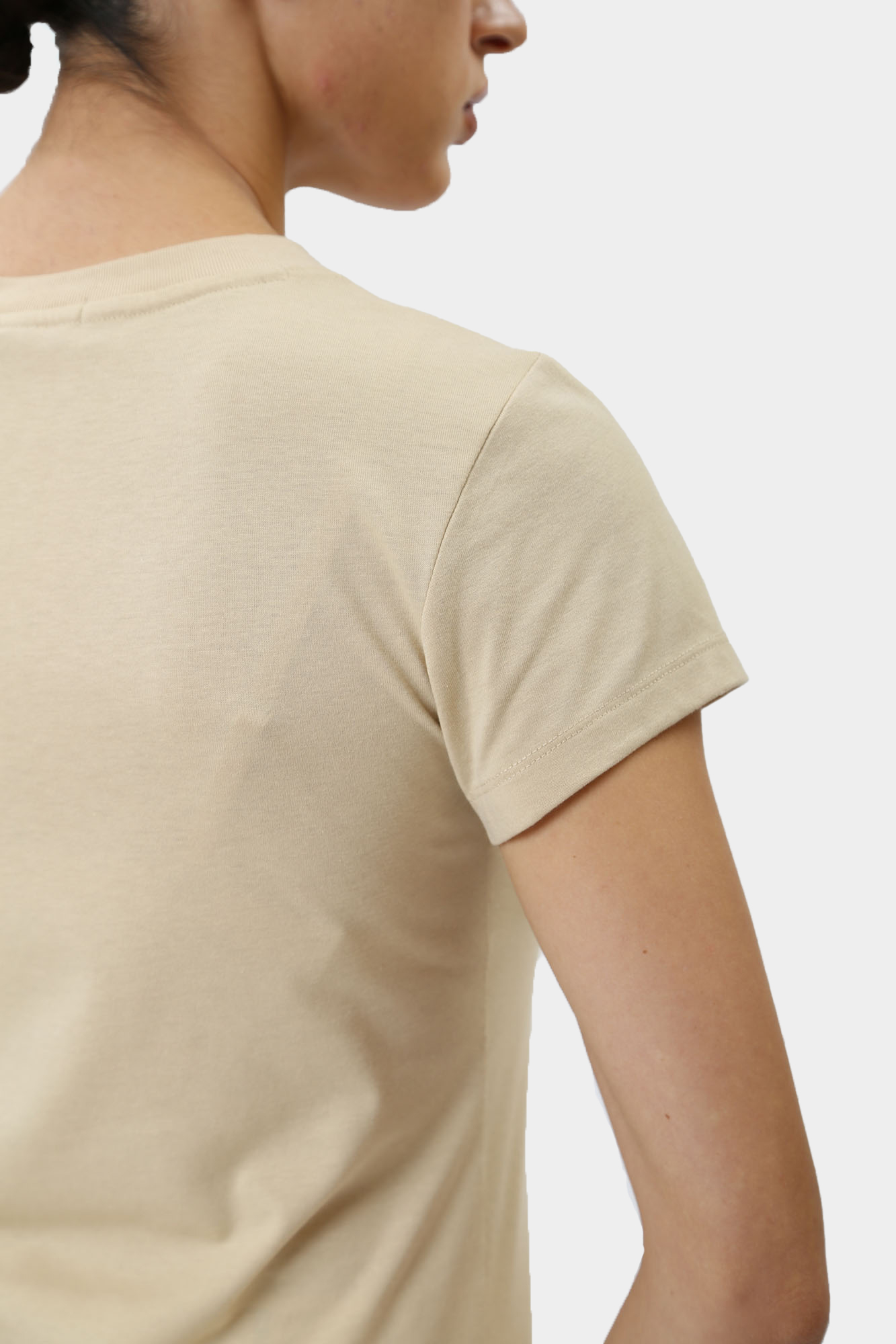 J20J223909 футболка calvin klein jeans 