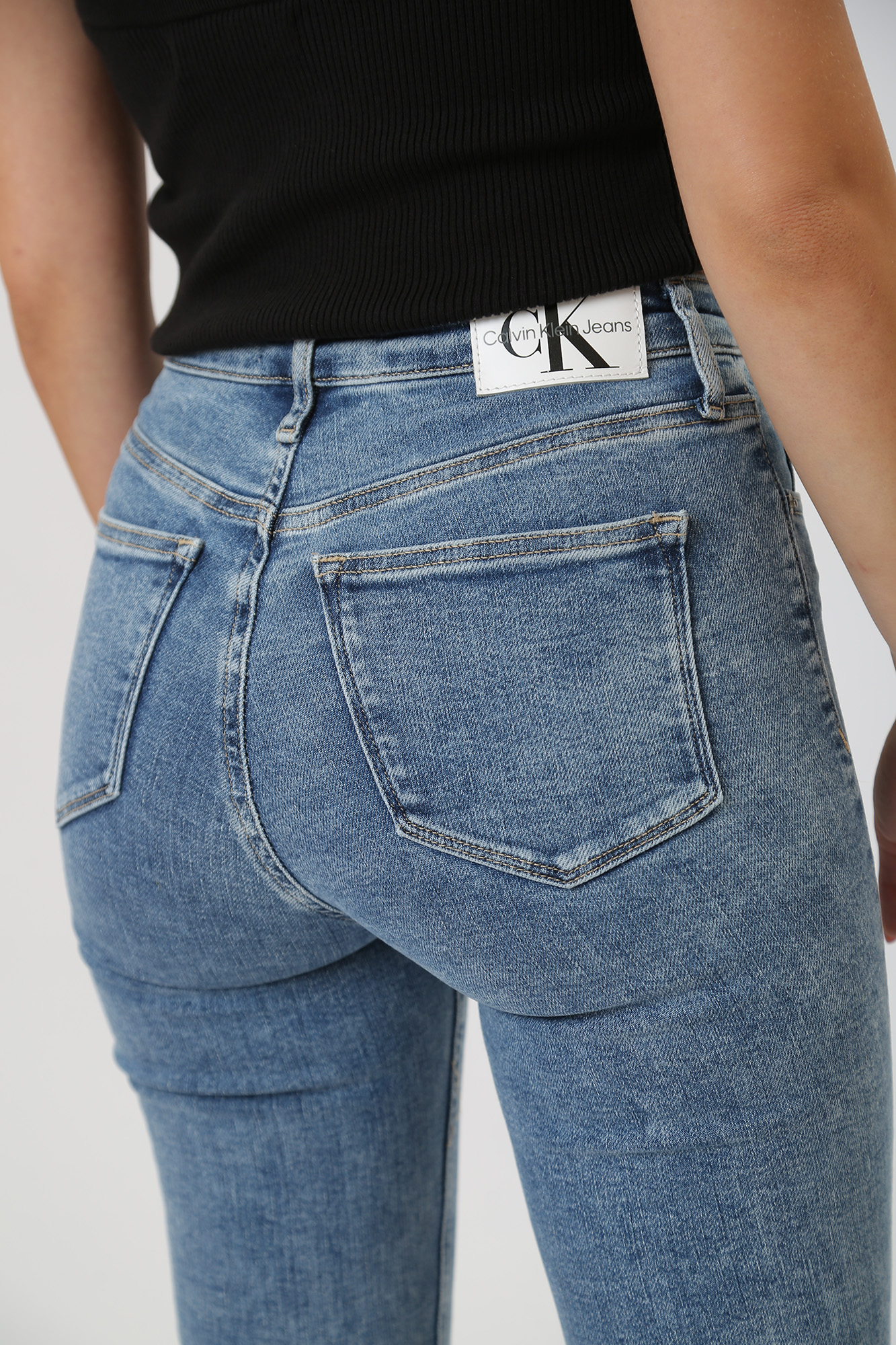 J20J221769 брюки джинсовые calvin klein jeans  calvin klein jeans 