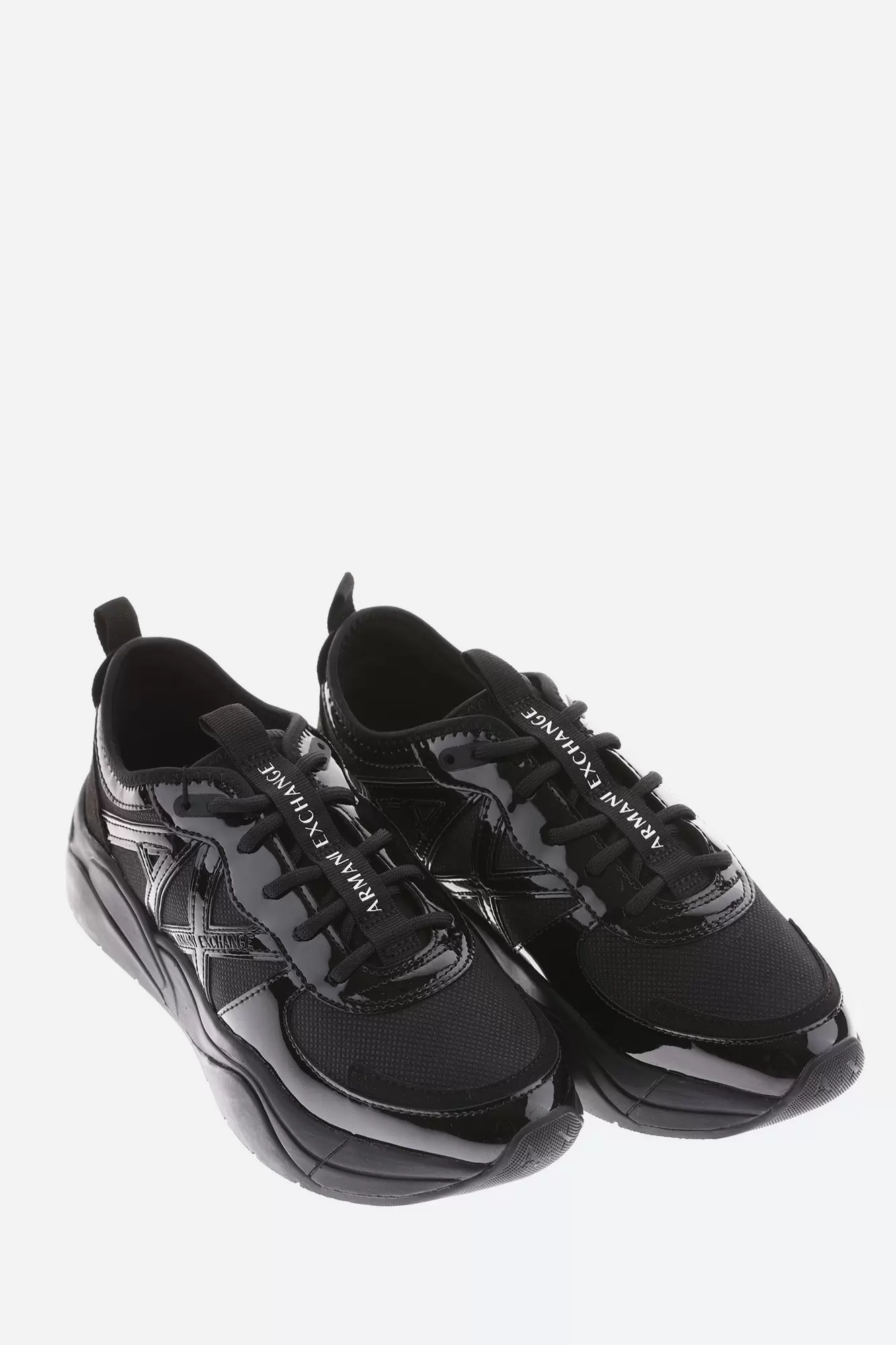XDX039_XV311_00002 Кроссовки Armani Exchange Черный