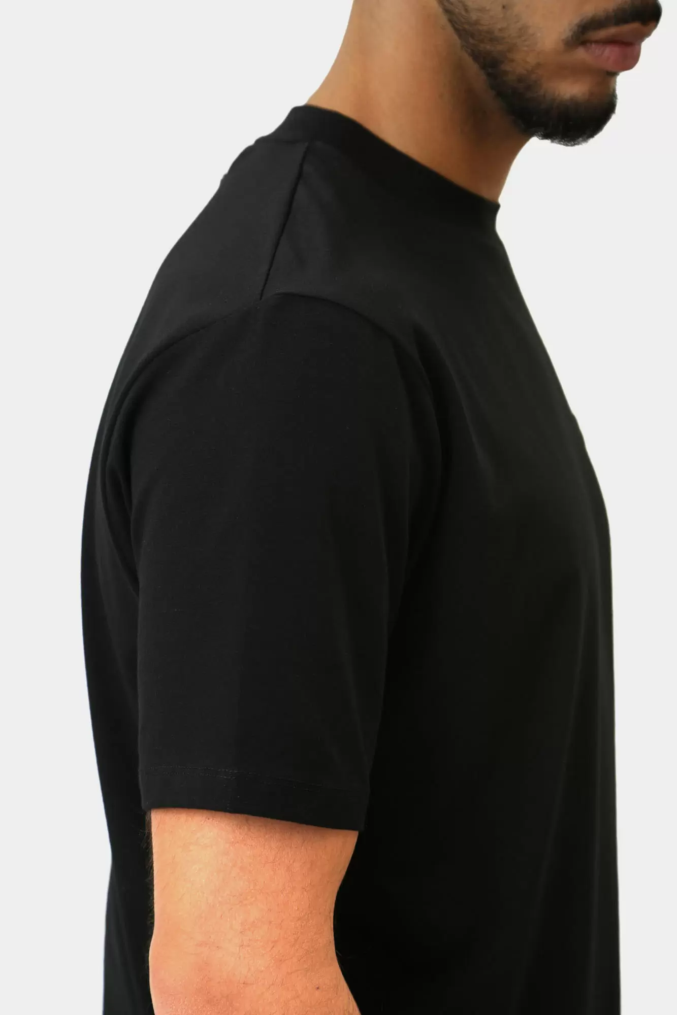 544221_755082 Футболка Karl Lagerfeld Черный