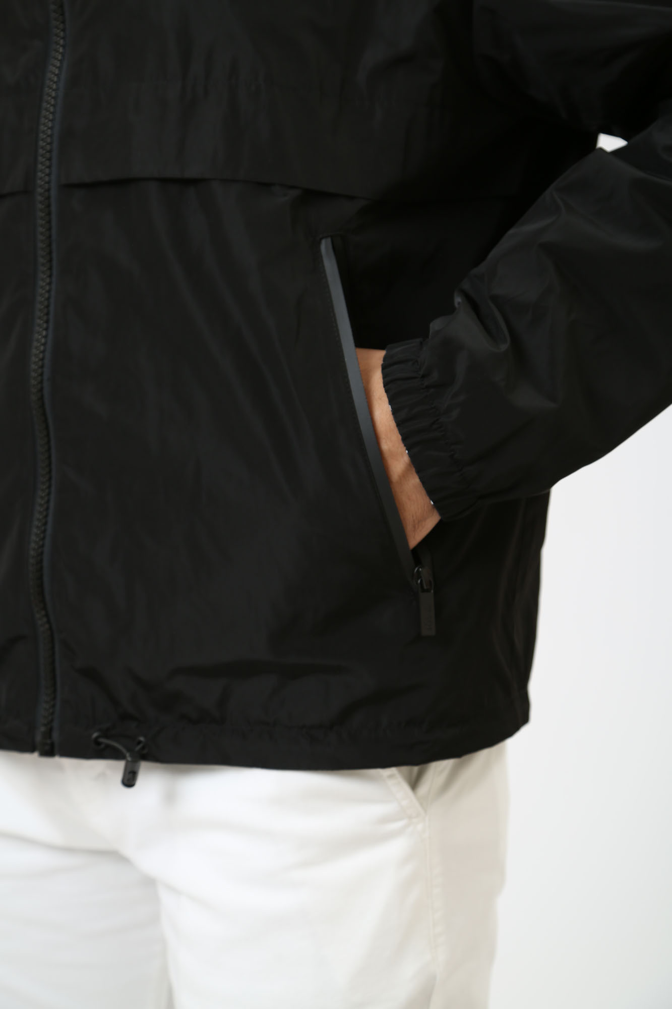 542508_505006 Ветровка Karl Lagerfeld Черный