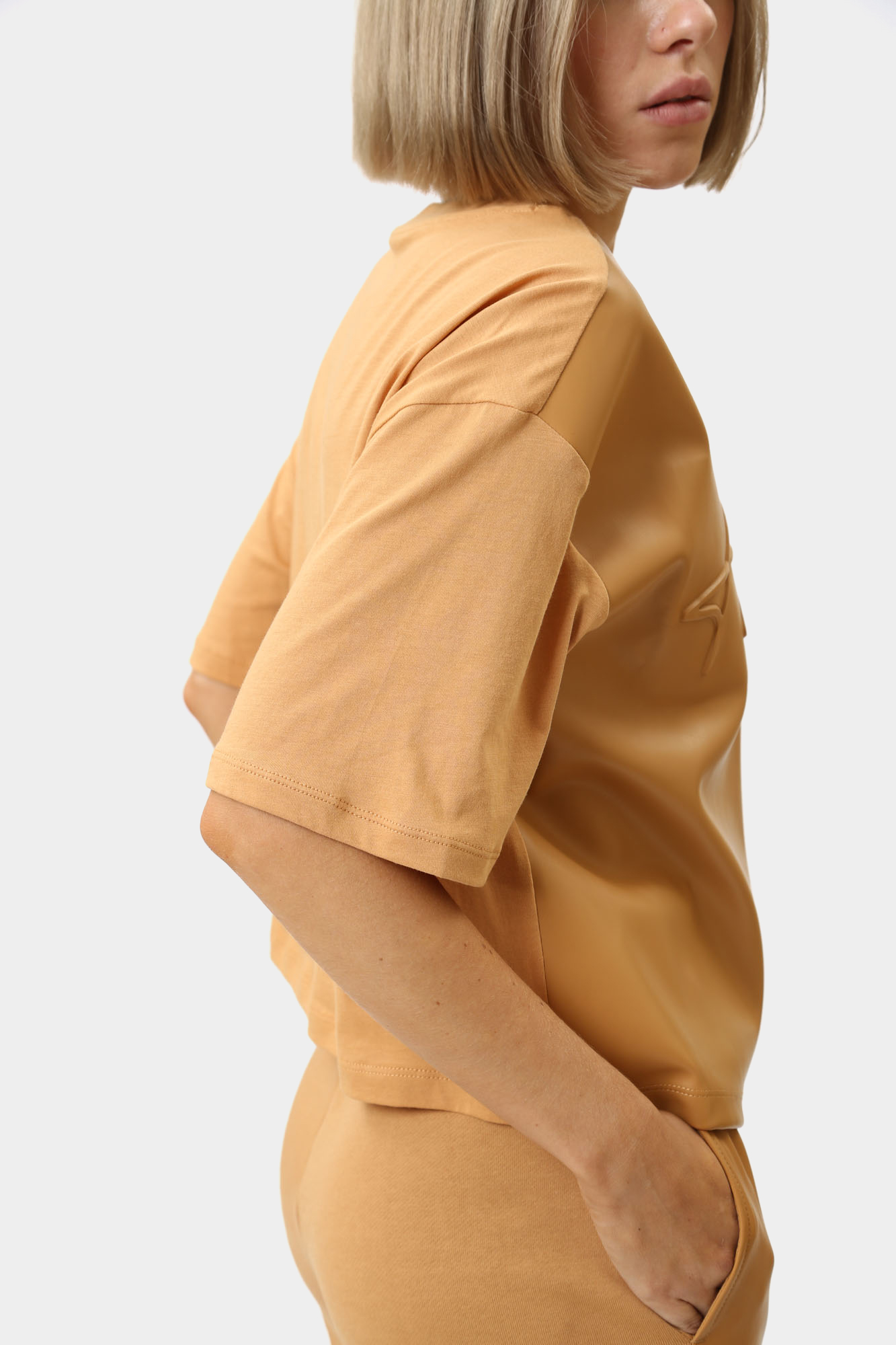 6DYT16_YJ3RZ футболка armani exchange 