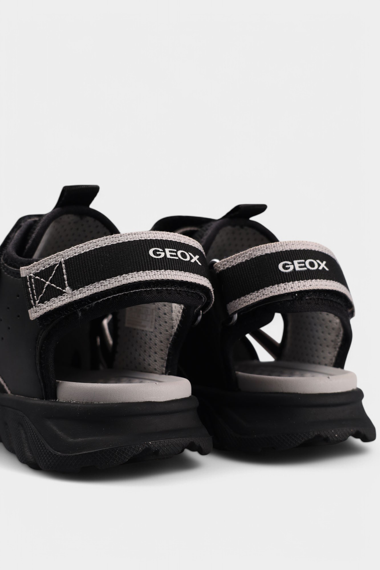J55F1A01454C Сандалии Geox Черный