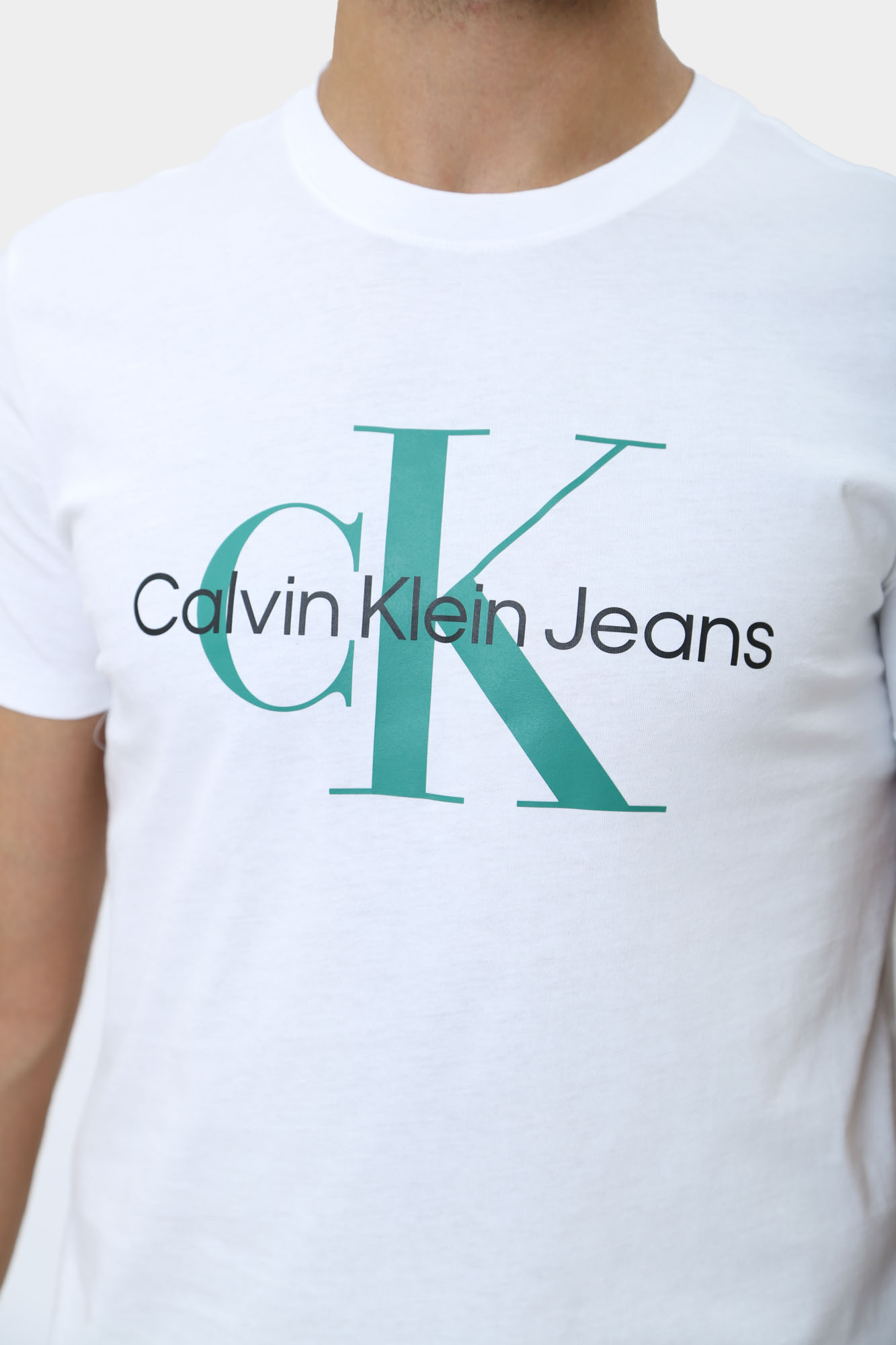 J30J320806 Футболка Calvin Klein Jeans Белый