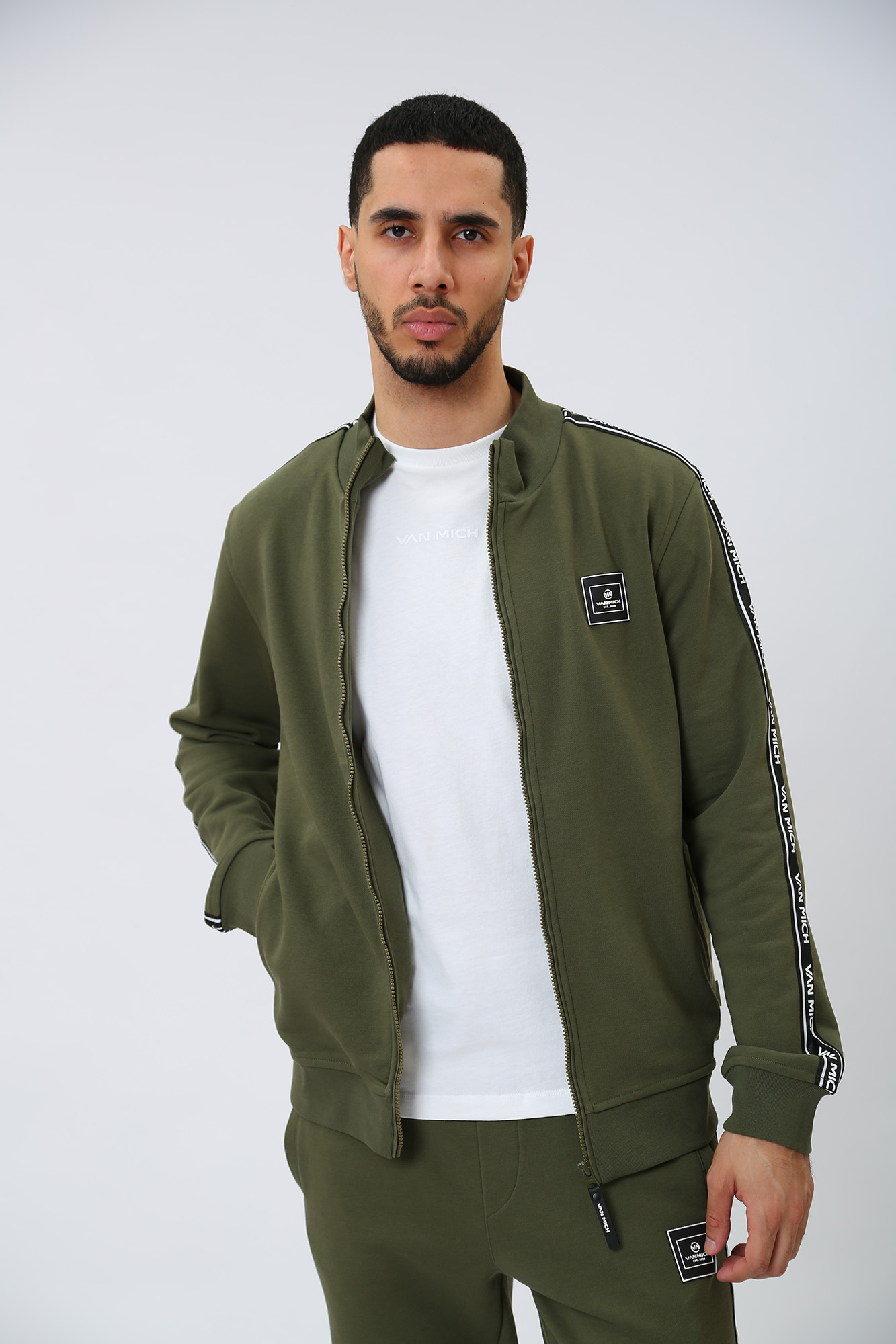 VM-231-20-018 Толстовка на молнии Van Mich Хаки