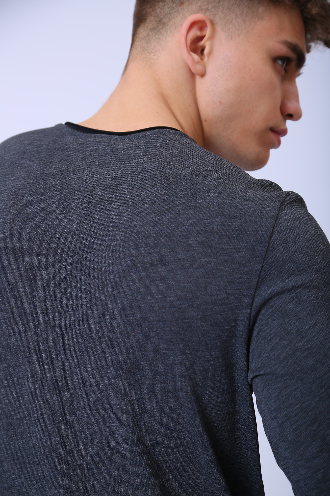 30018728_10008529 Лонгслив Strellson Черный