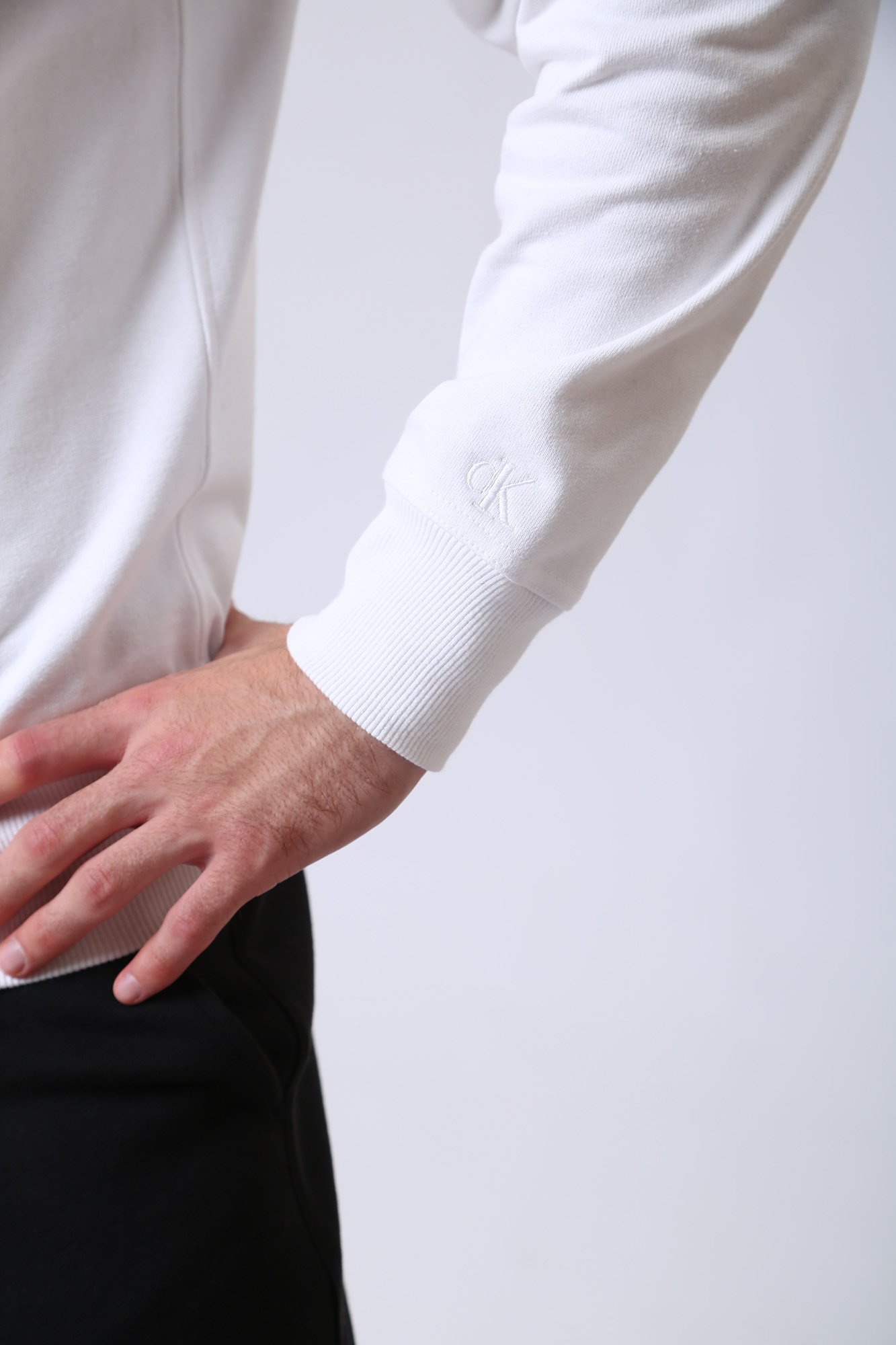 J30J320029 Свитшот Calvin Klein Jeans Белый