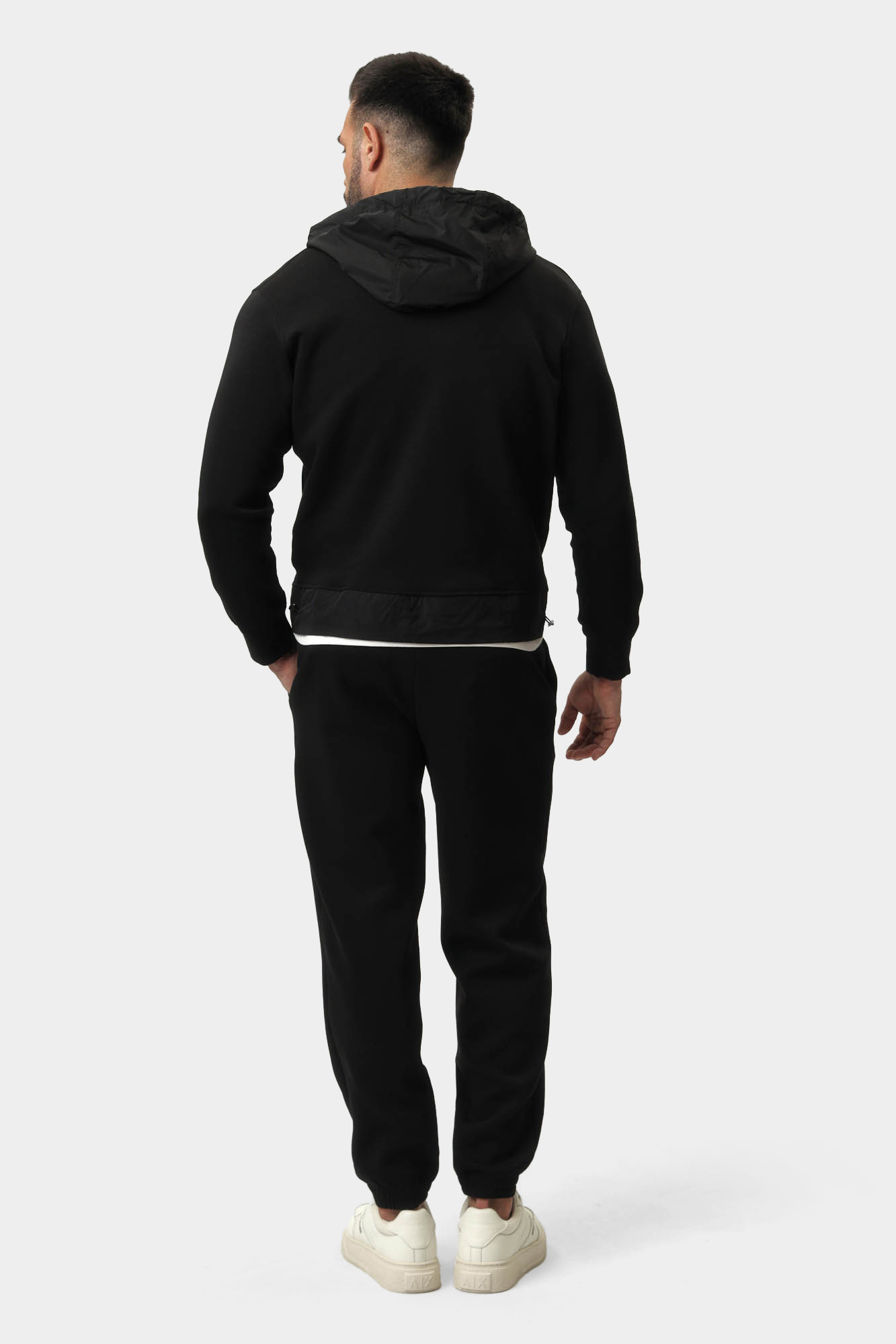 XM000516_AF13047 Брюки спортивные Armani Exchange Черный