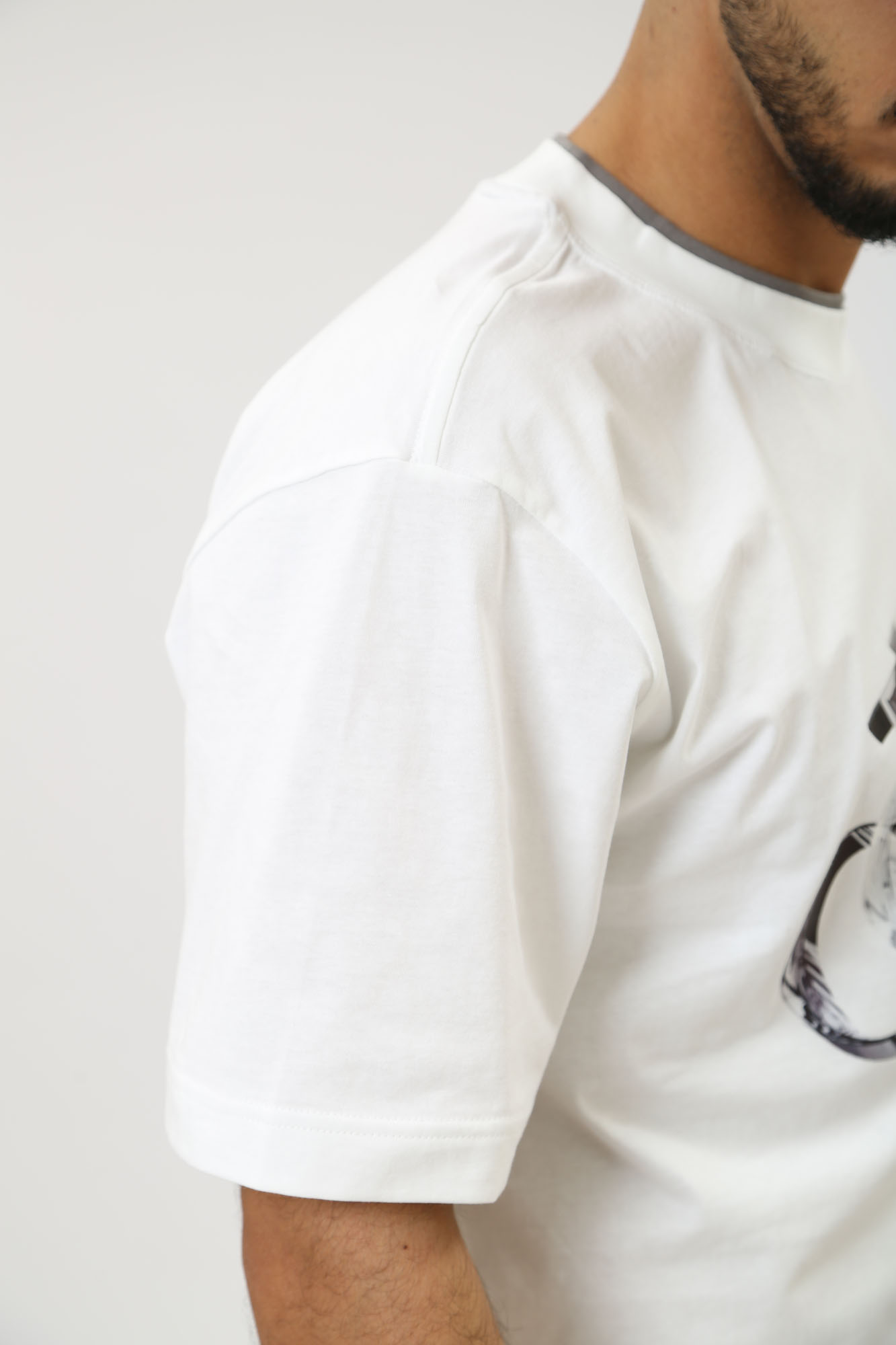 J30J325201 Футболка Calvin Klein Jeans Белый