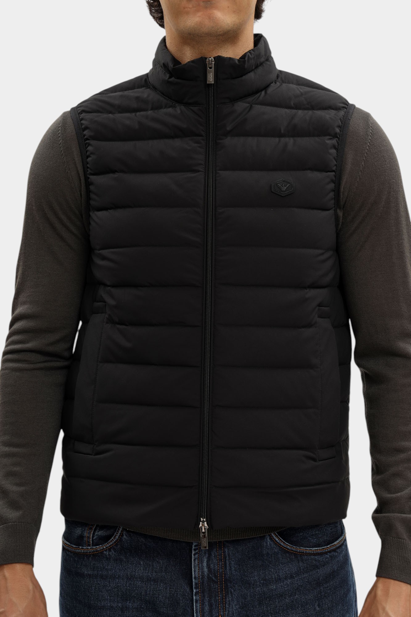 8N1BQ1 _1NLR Жилет утепленный Emporio Armani Черный