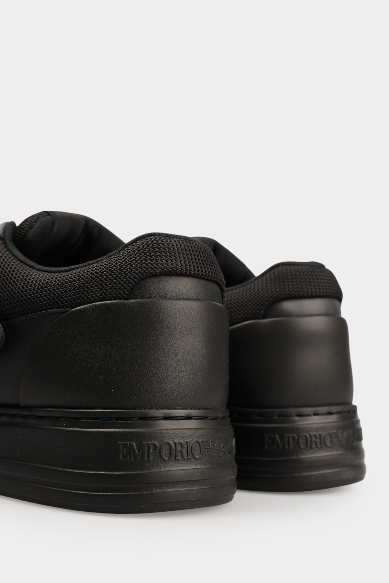 EM002855_ AF1801 Кеды Emporio Armani Черный