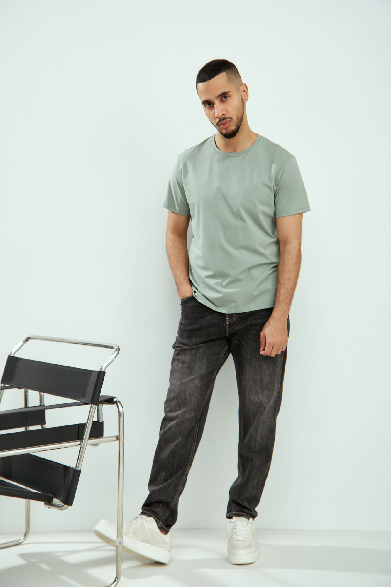 M-241-P-22-0058 Футболка The Hills Хаки