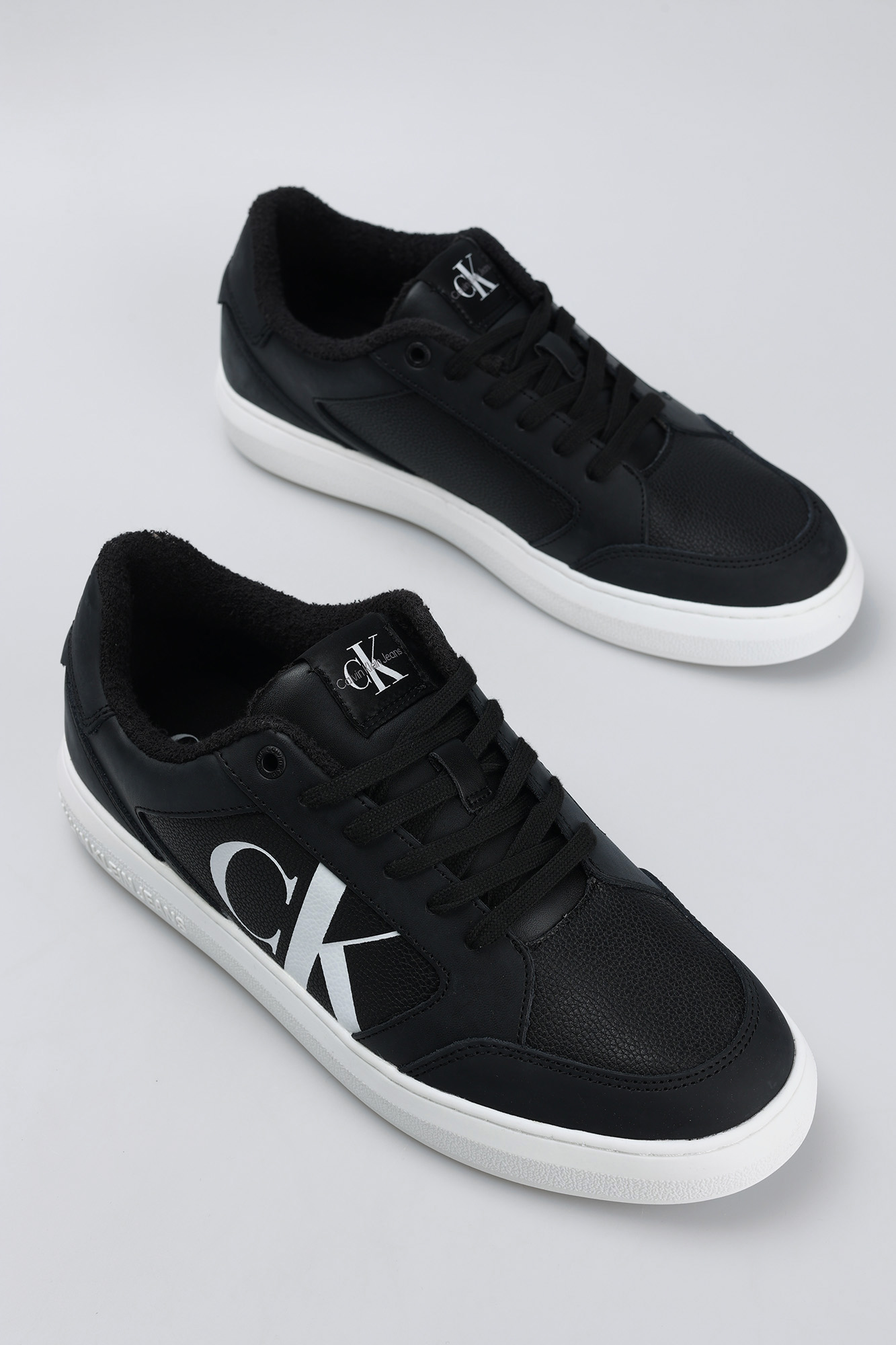 YM0YM00573 Кроссовки Calvin Klein Jeans Черный