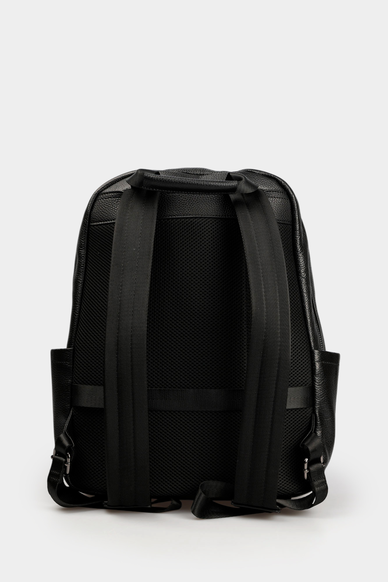 116-643-11-4 Рюкзак Marc Cony Черный