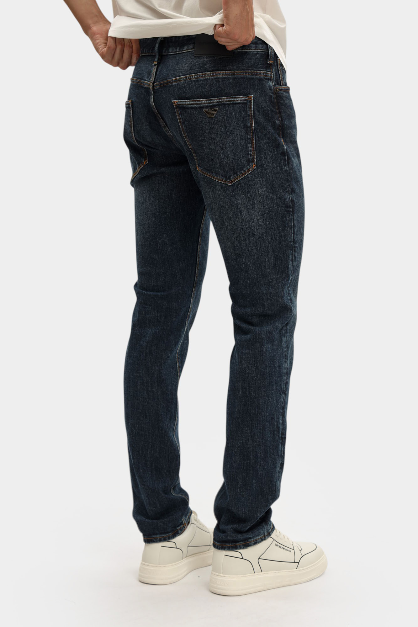 EM000121_ AF1748 Джинсы Emporio Armani Голубой