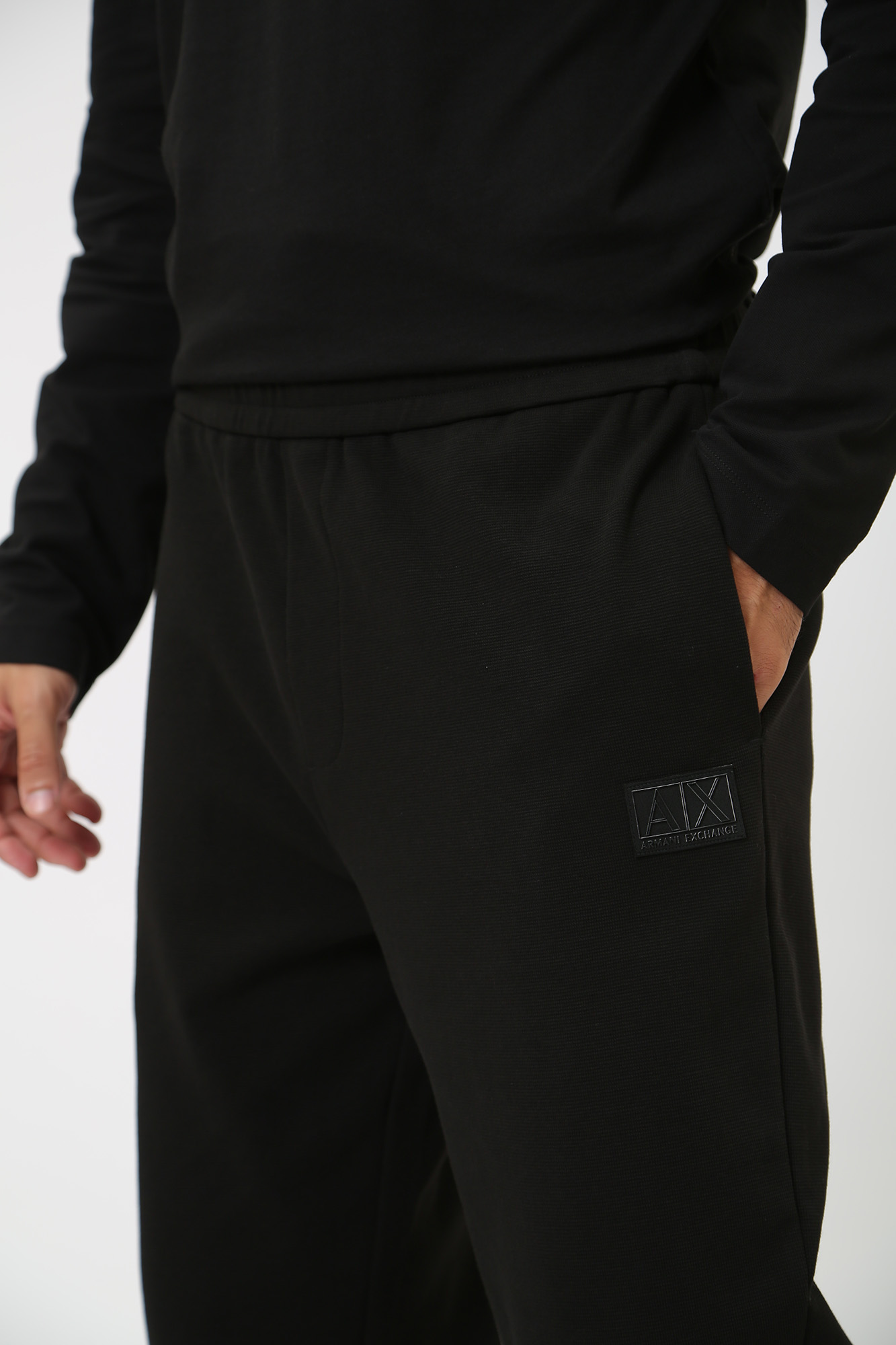 6RZPHJ_ZJDJZ Брюки спортивные Armani Exchange Черный