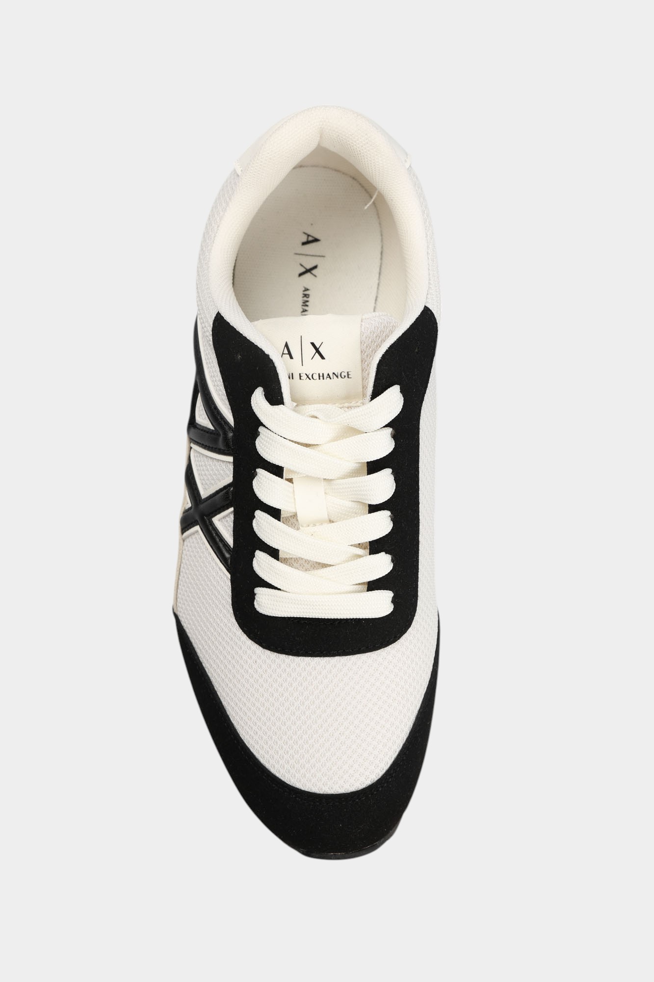 XDX193_XV942 Кроссовки Armani Exchange Белый