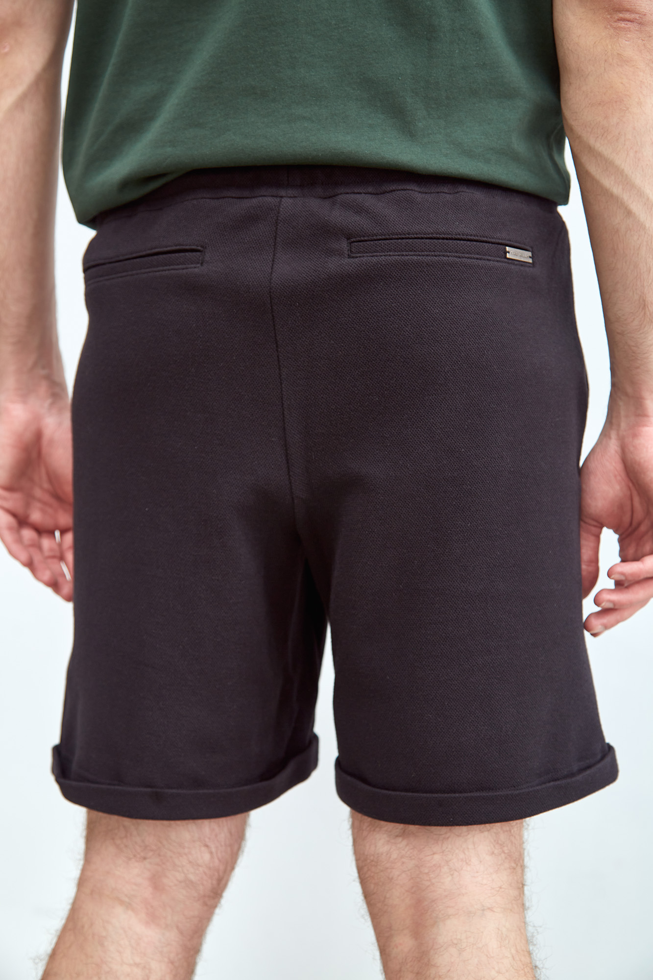 M-231-THT-56-3543 Шорты The Hills Черный