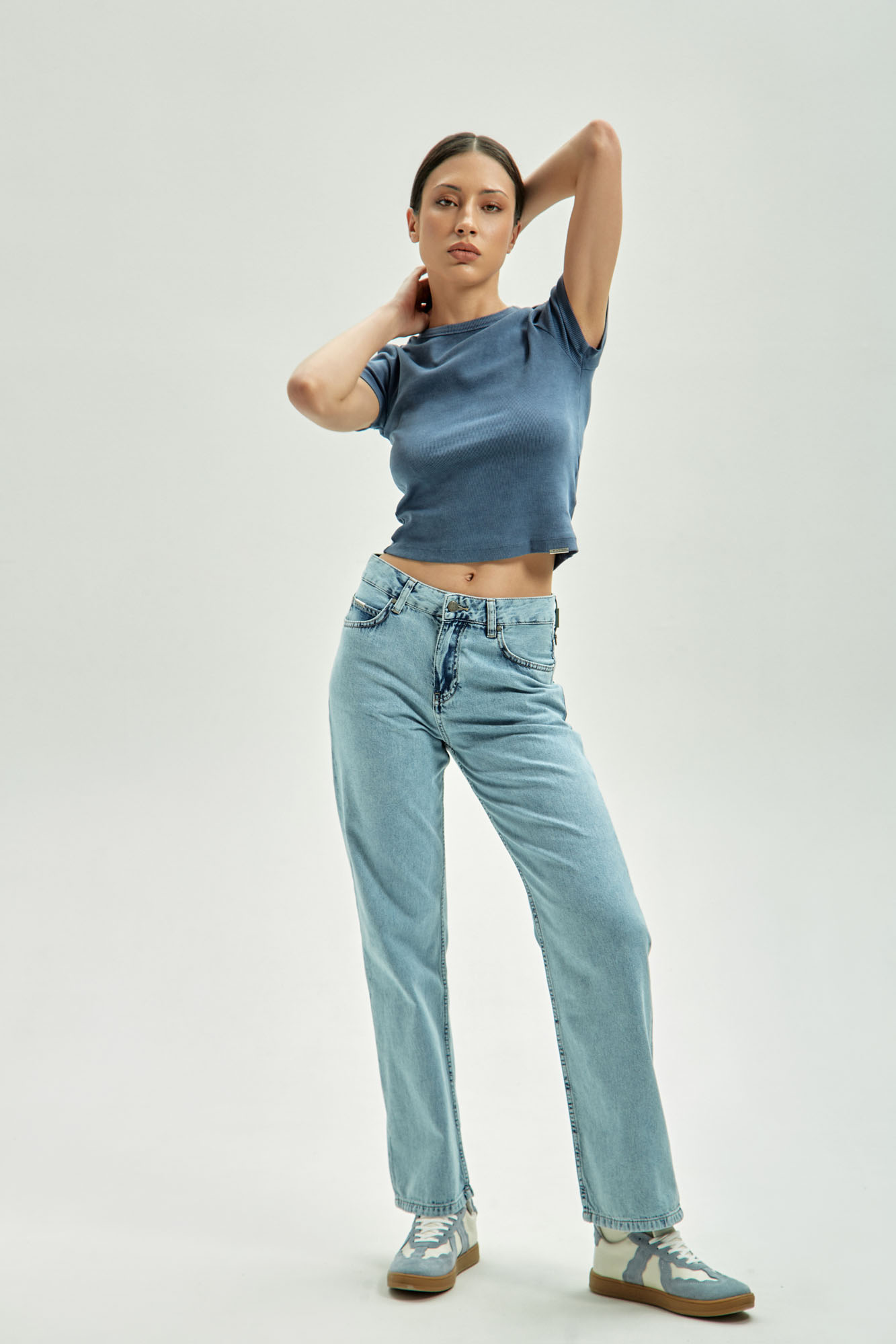 VW-OMA-33-020 джинсы straight  van mich 