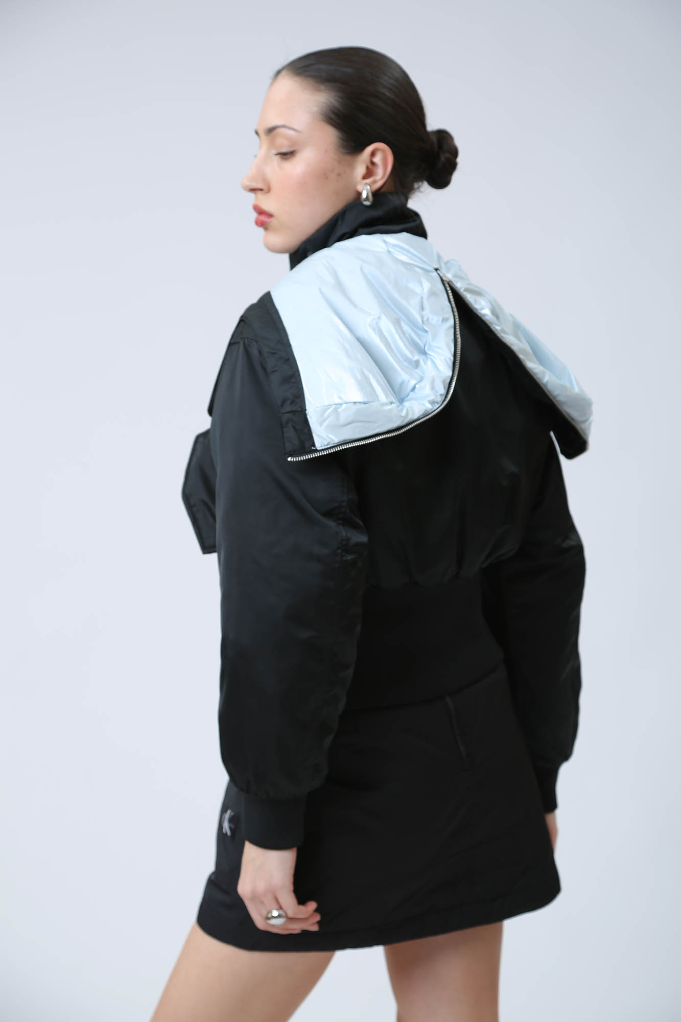 J20J222681 ветровка calvin klein jeans 