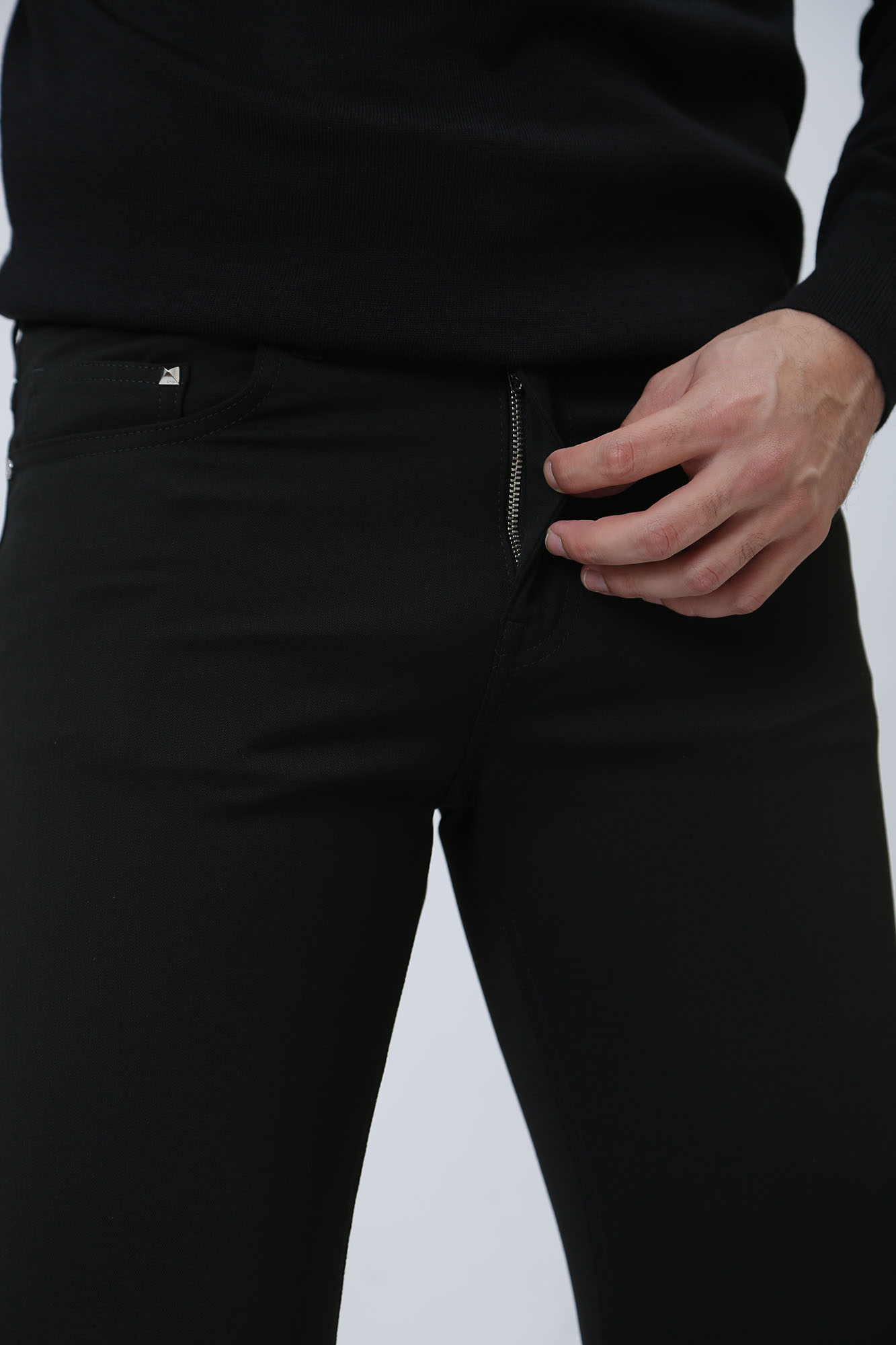 534815_265840 Брюки джинсовые Karl Lagerfeld Черный