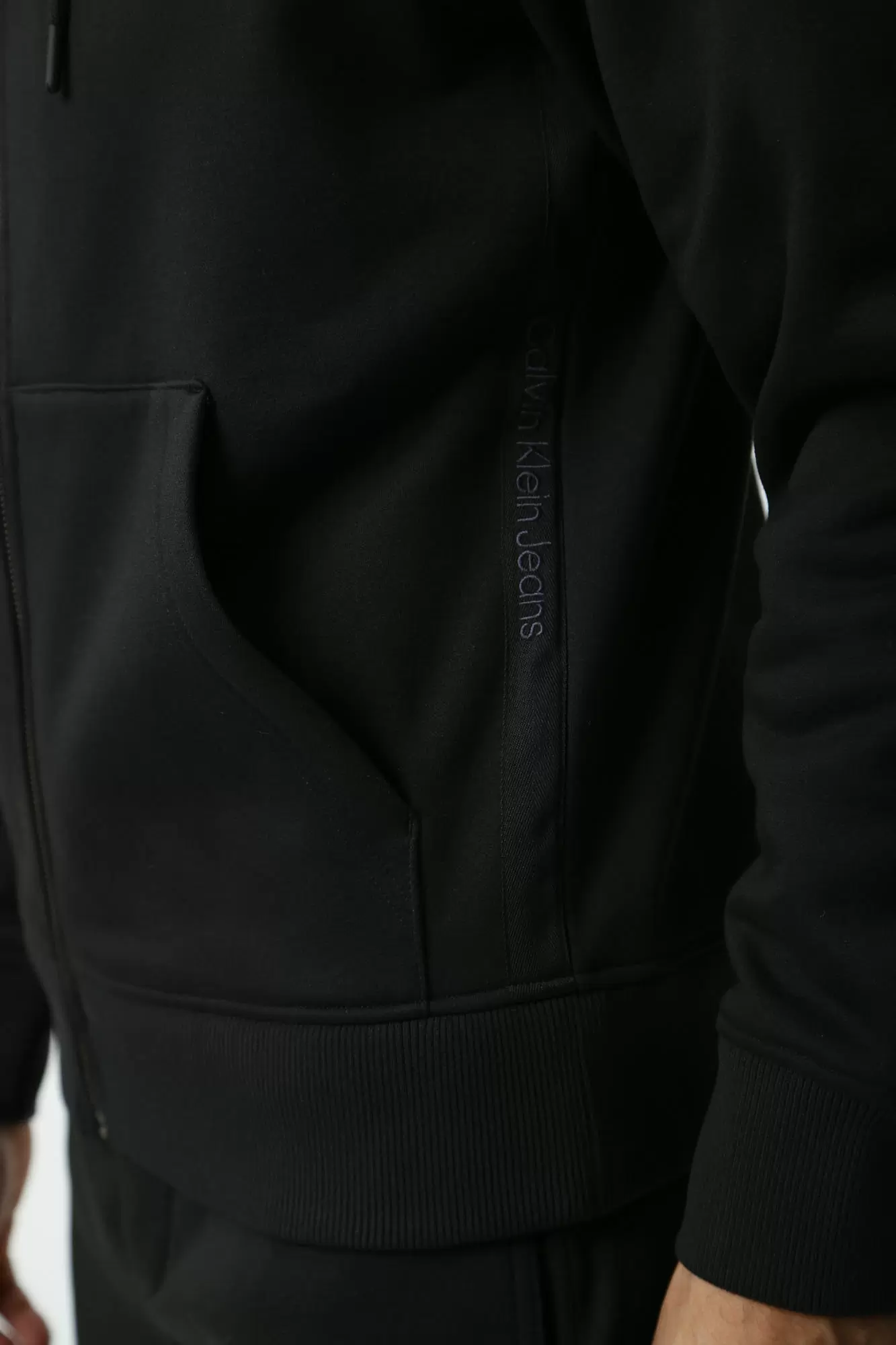 J30J326138 Толстовка с капюшоном Calvin Klein Jeans Черный