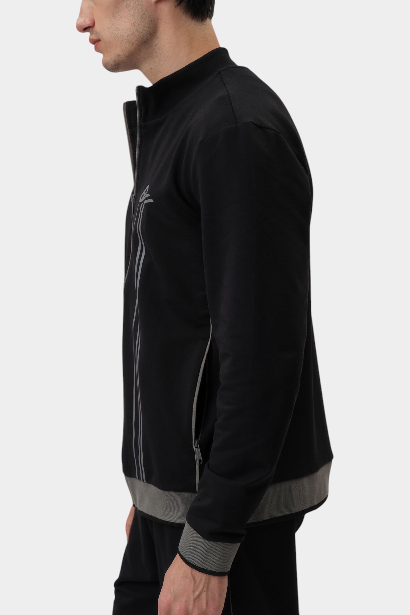 BMF0734 Тректоп Bikkembergs Хаки