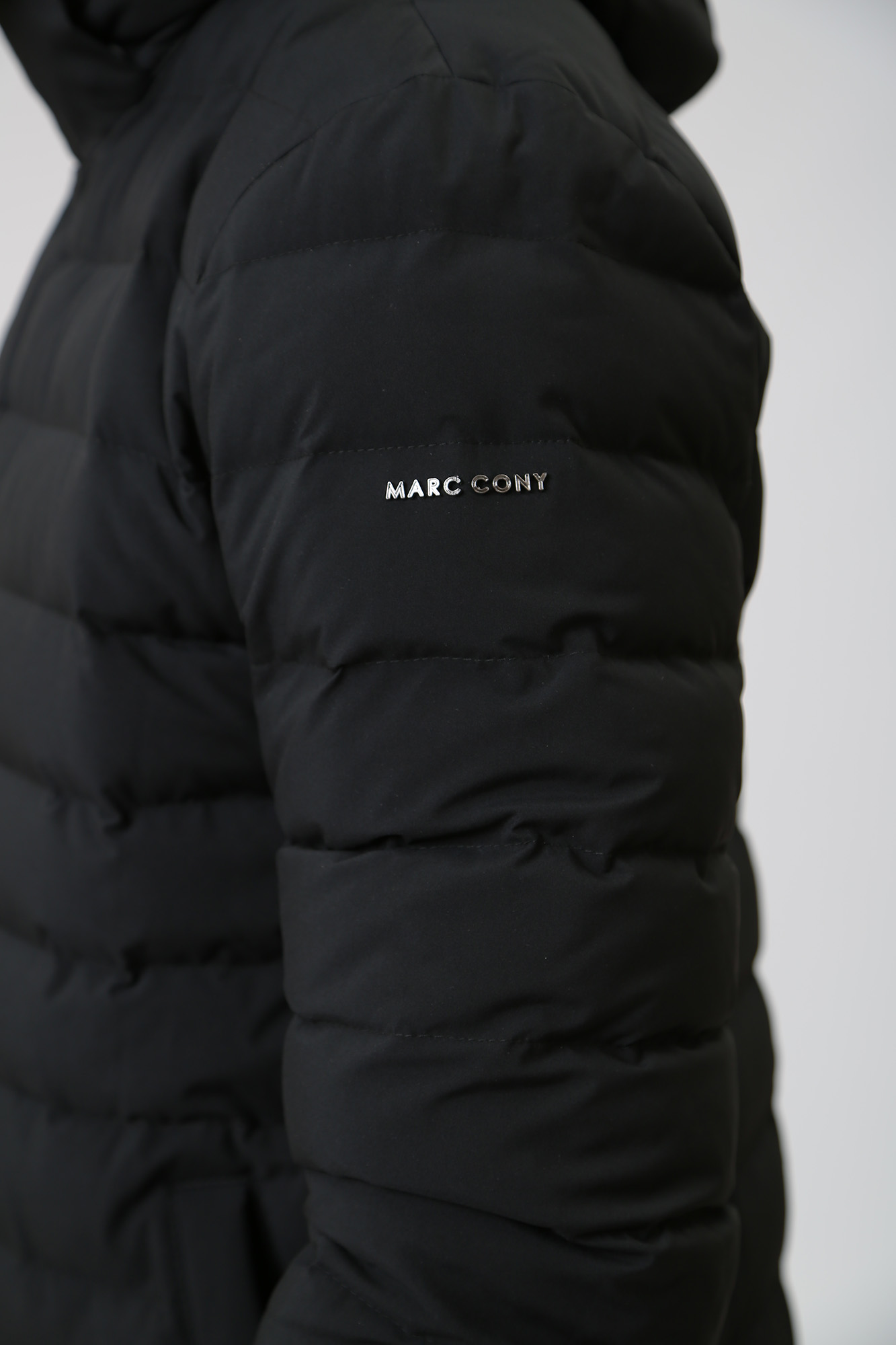 CR1807F23 Пуховик удлиненный Marc Cony Черный