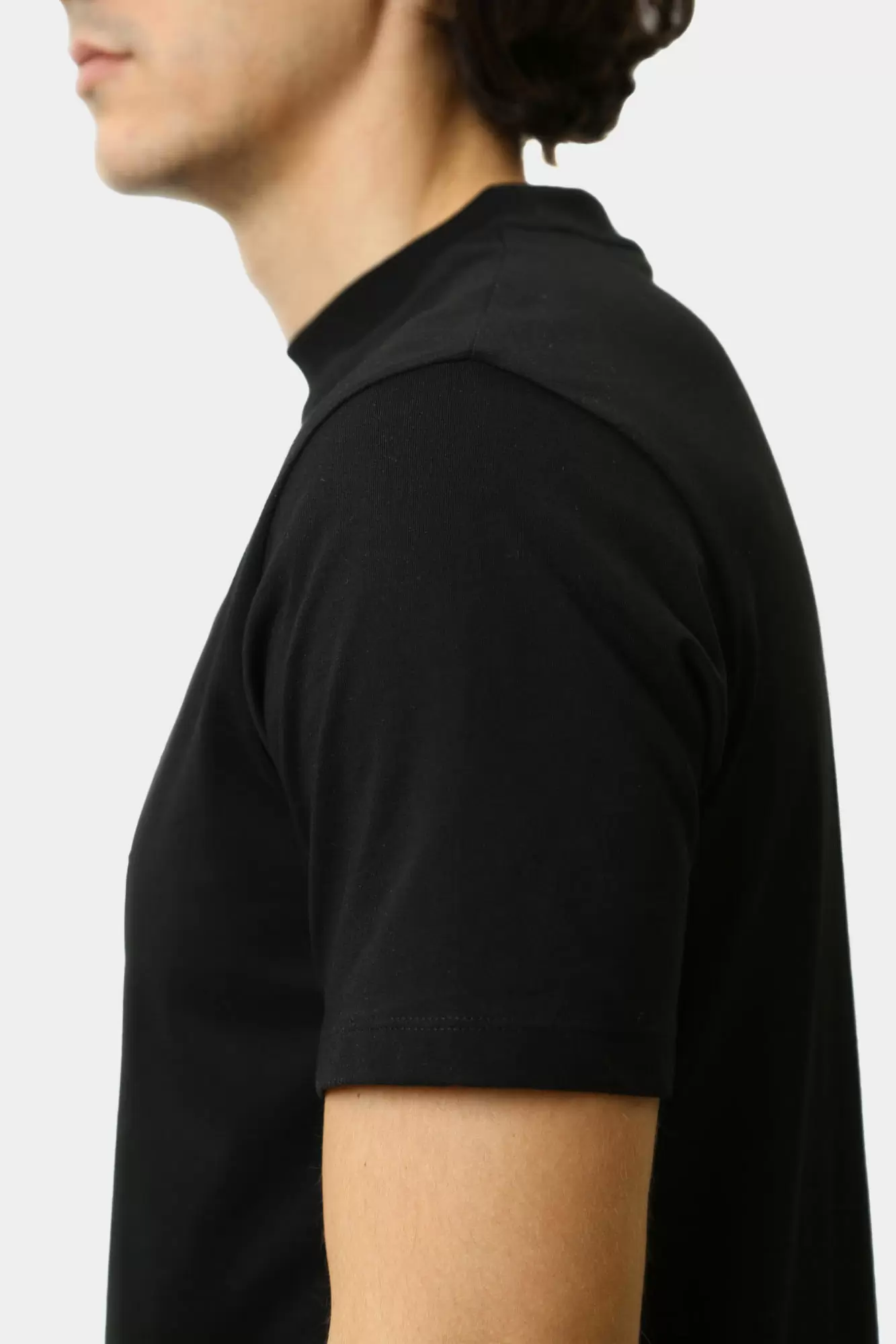 544225_755038 Футболка Karl Lagerfeld Черный