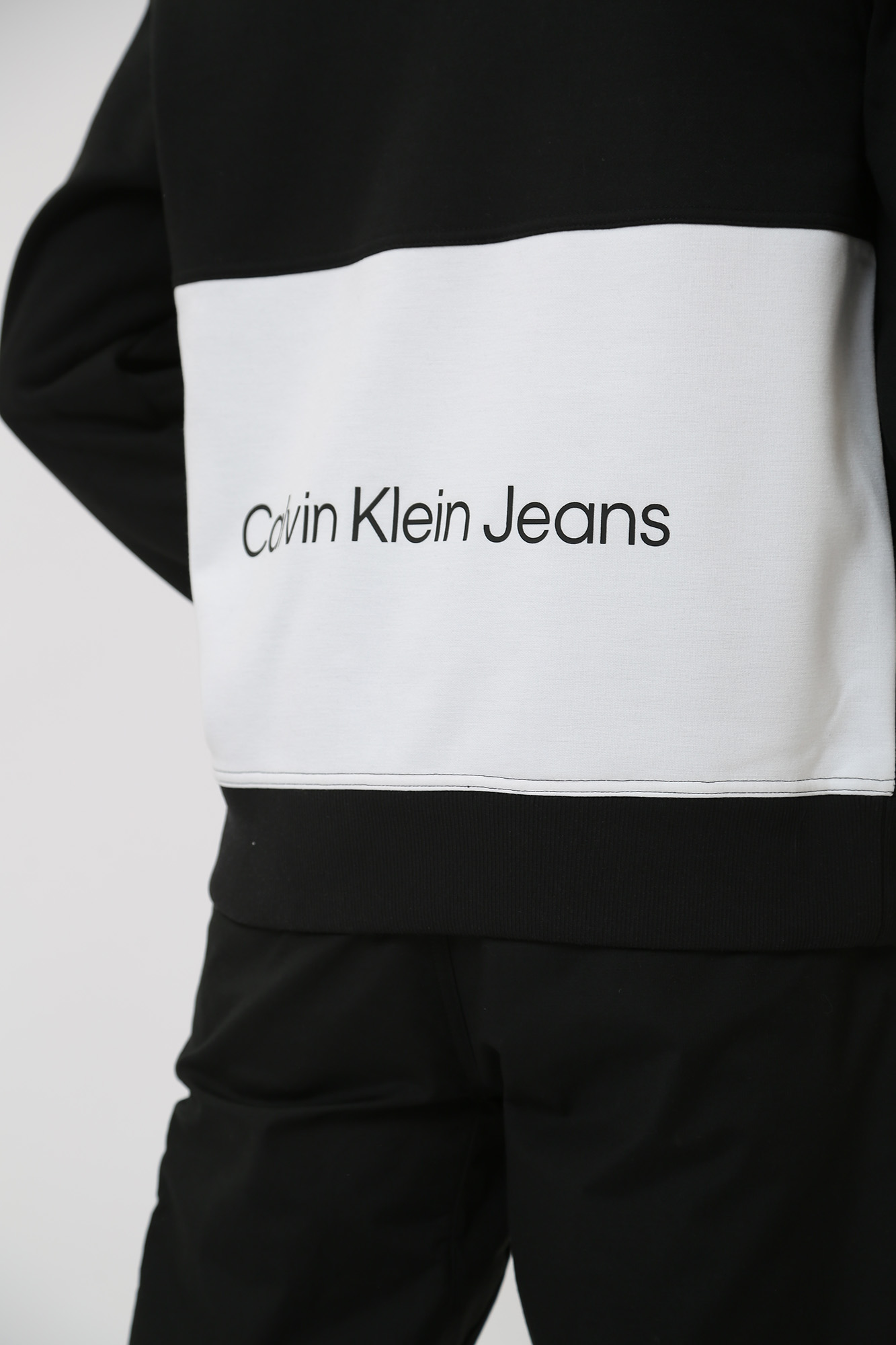 J30J323435 Худи Calvin Klein Jeans  Calvin Klein Jeans Черный