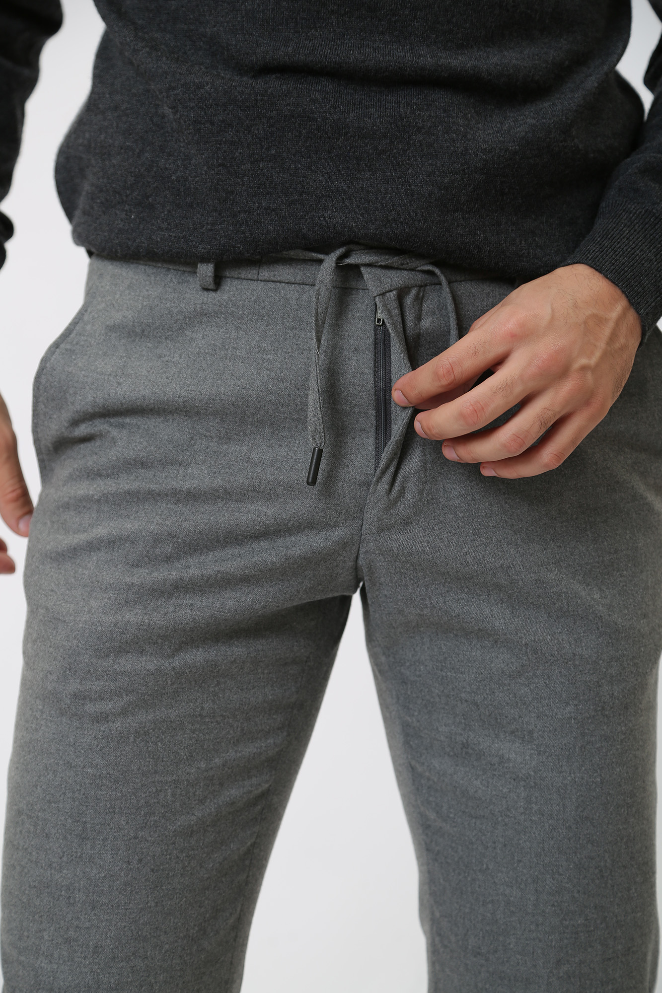 534026_255056 Брюки Karl Lagerfeld Серый